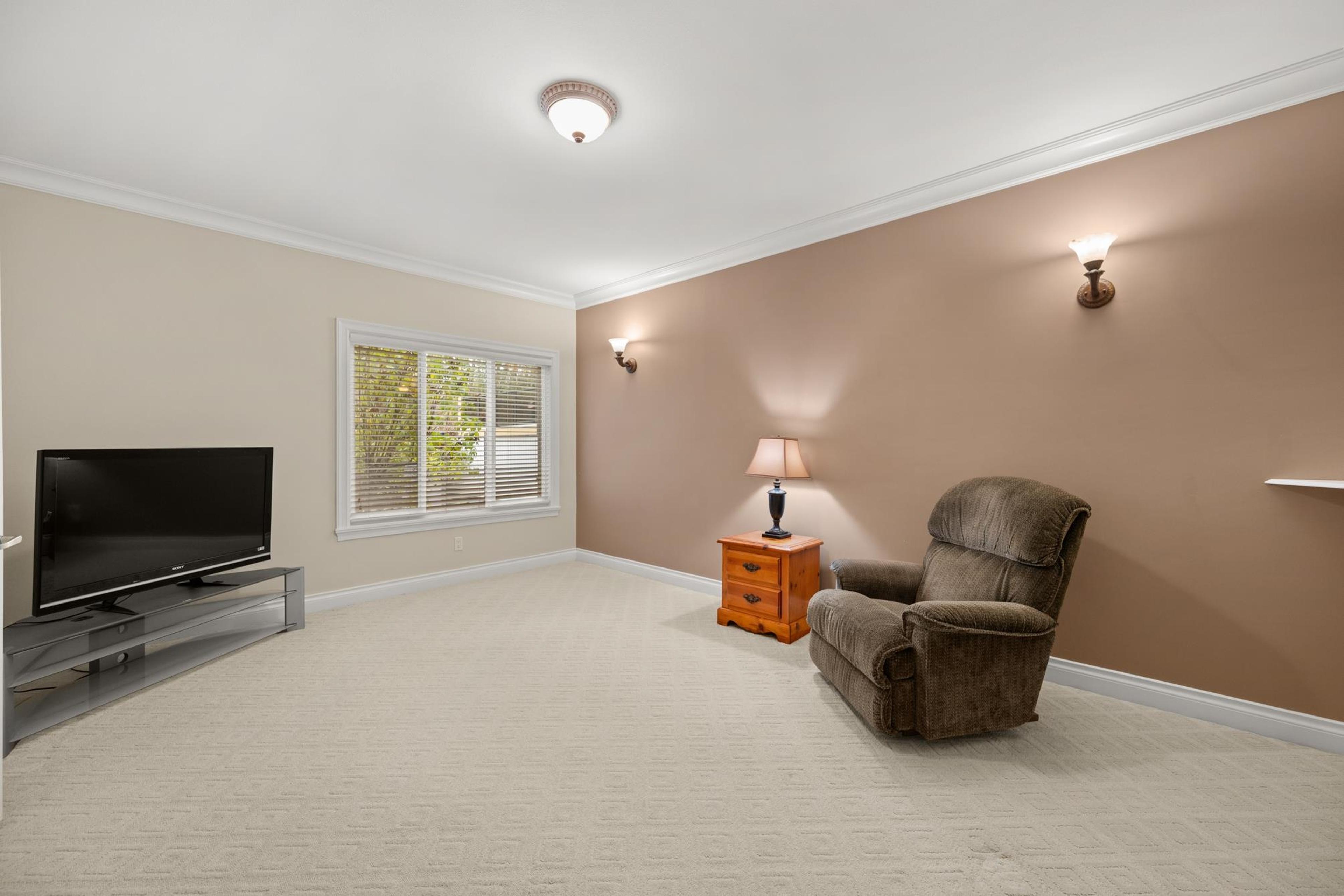 16416 92A AVENUE - 33