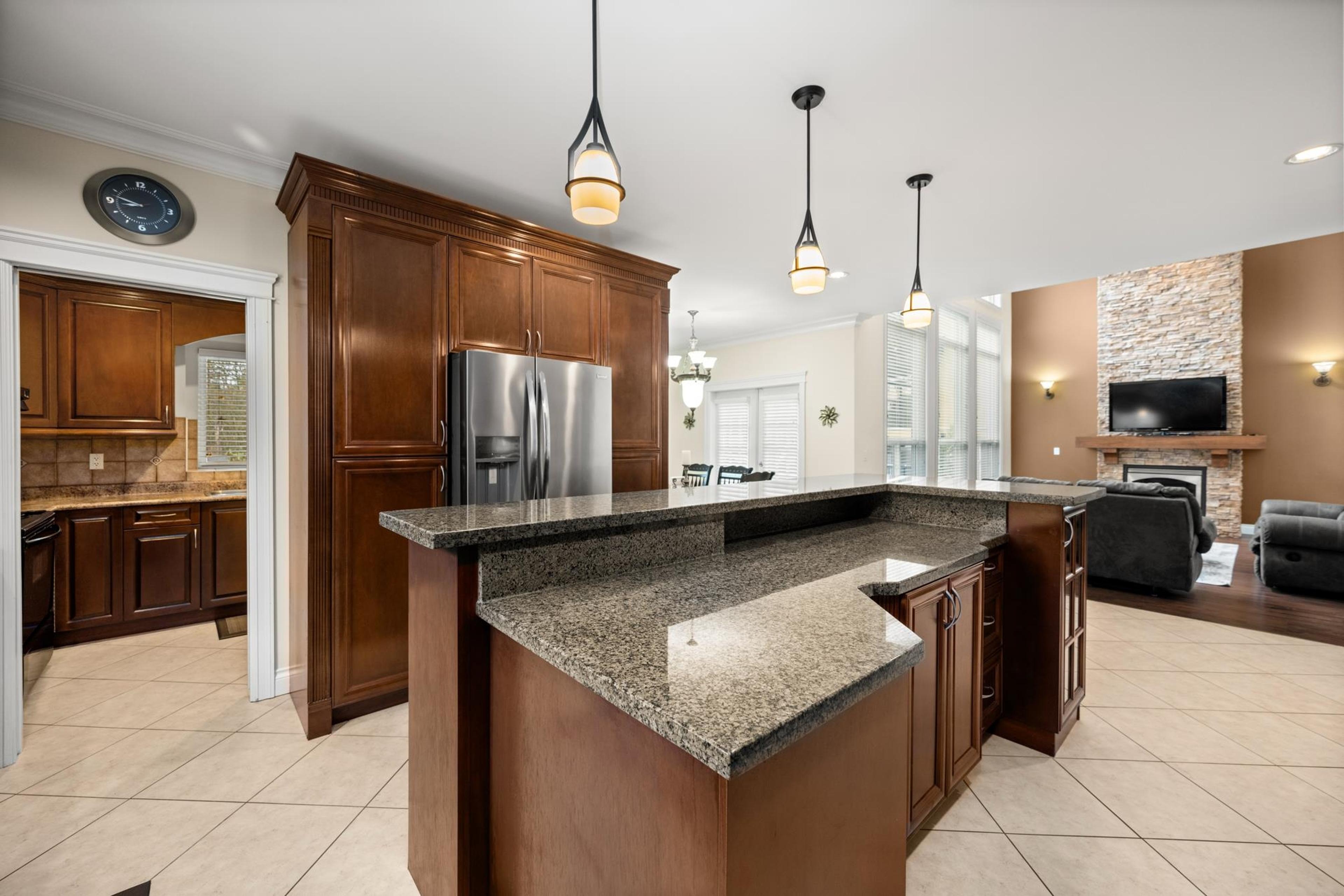 16416 92A AVENUE - 14