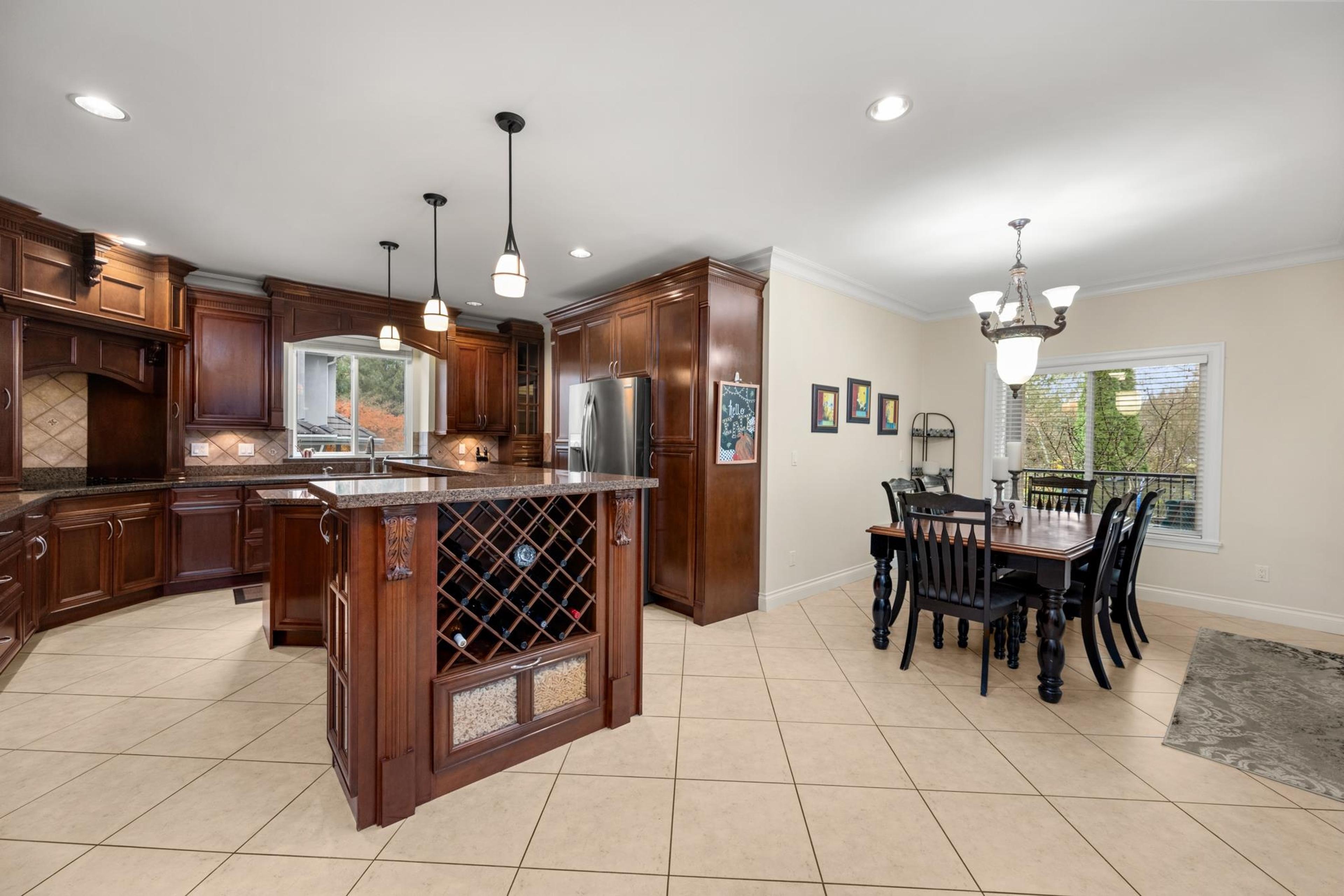 16416 92A AVENUE - 8