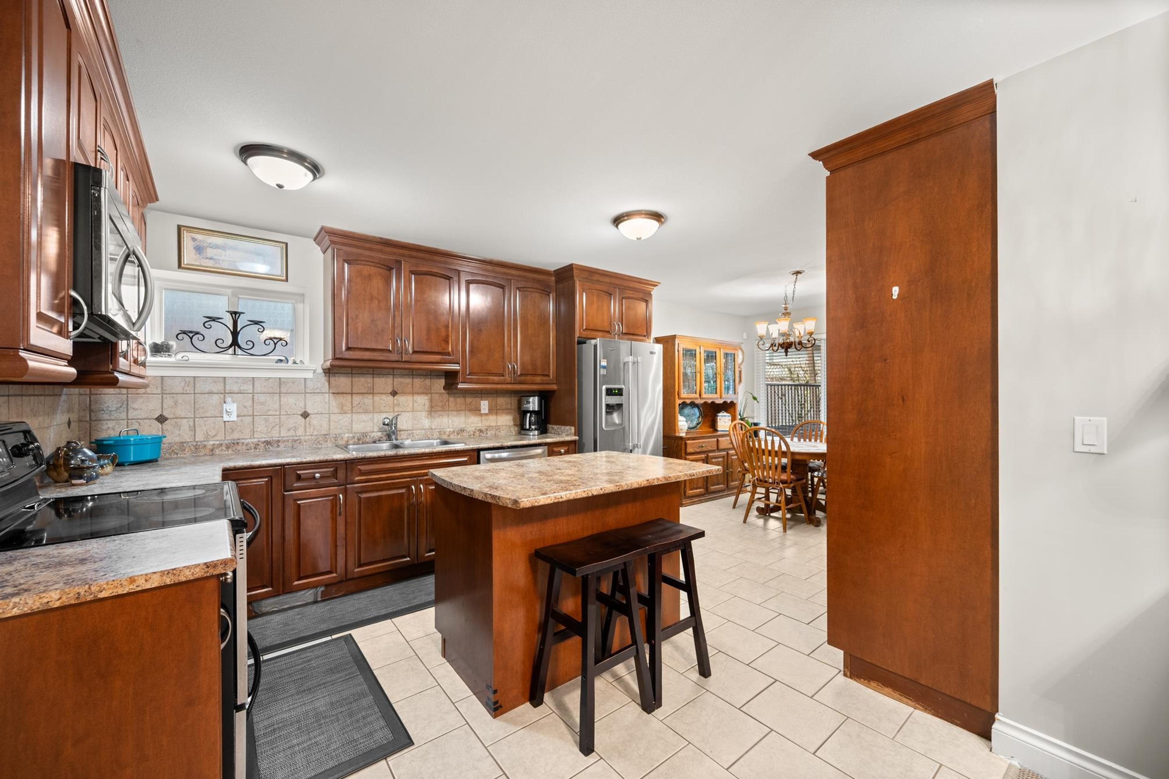 16416 92A AVENUE - 25