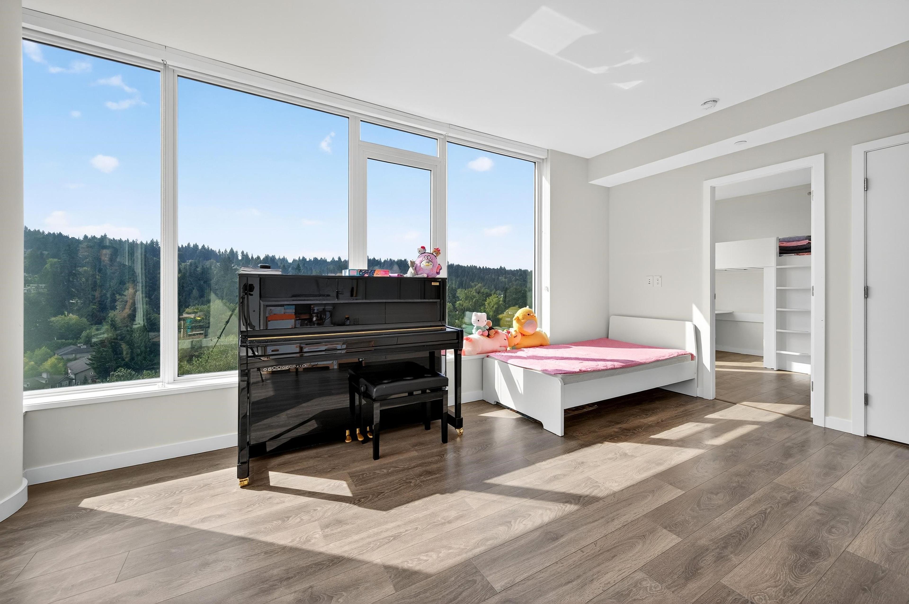 #1804 308 MORRISSEY ROAD - 10