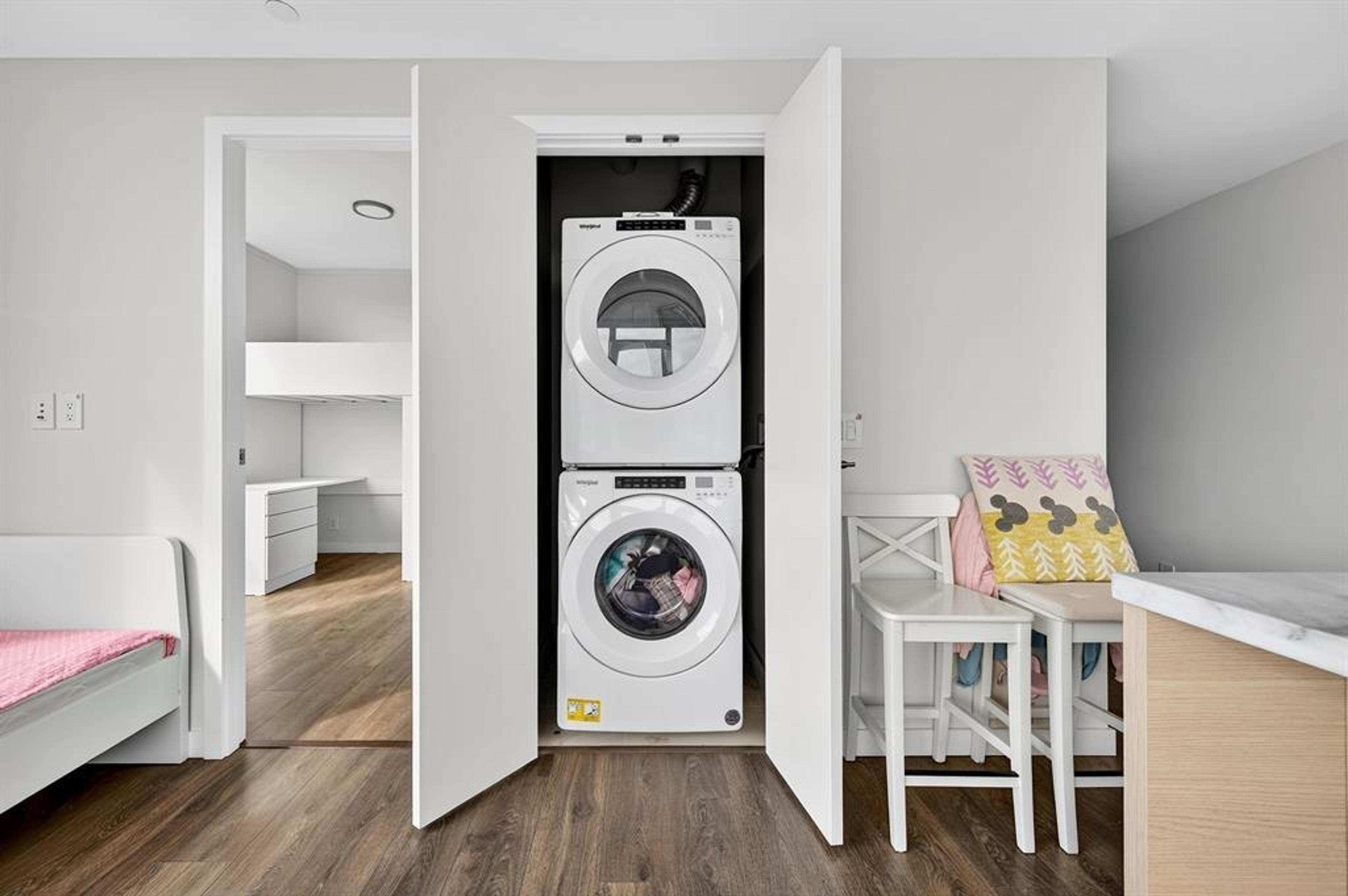 #1804 308 MORRISSEY ROAD - 14