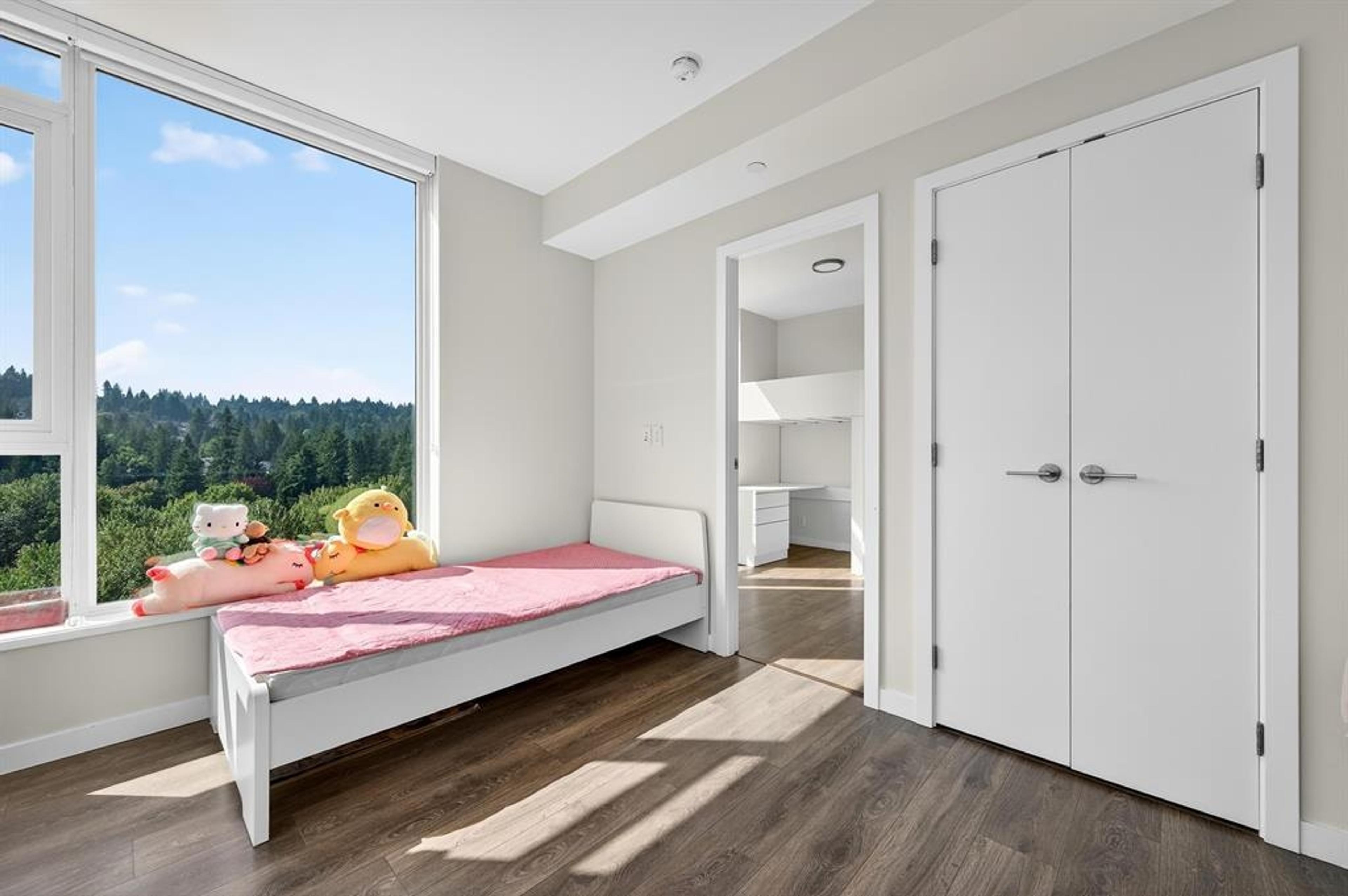 #1804 308 MORRISSEY ROAD - 11