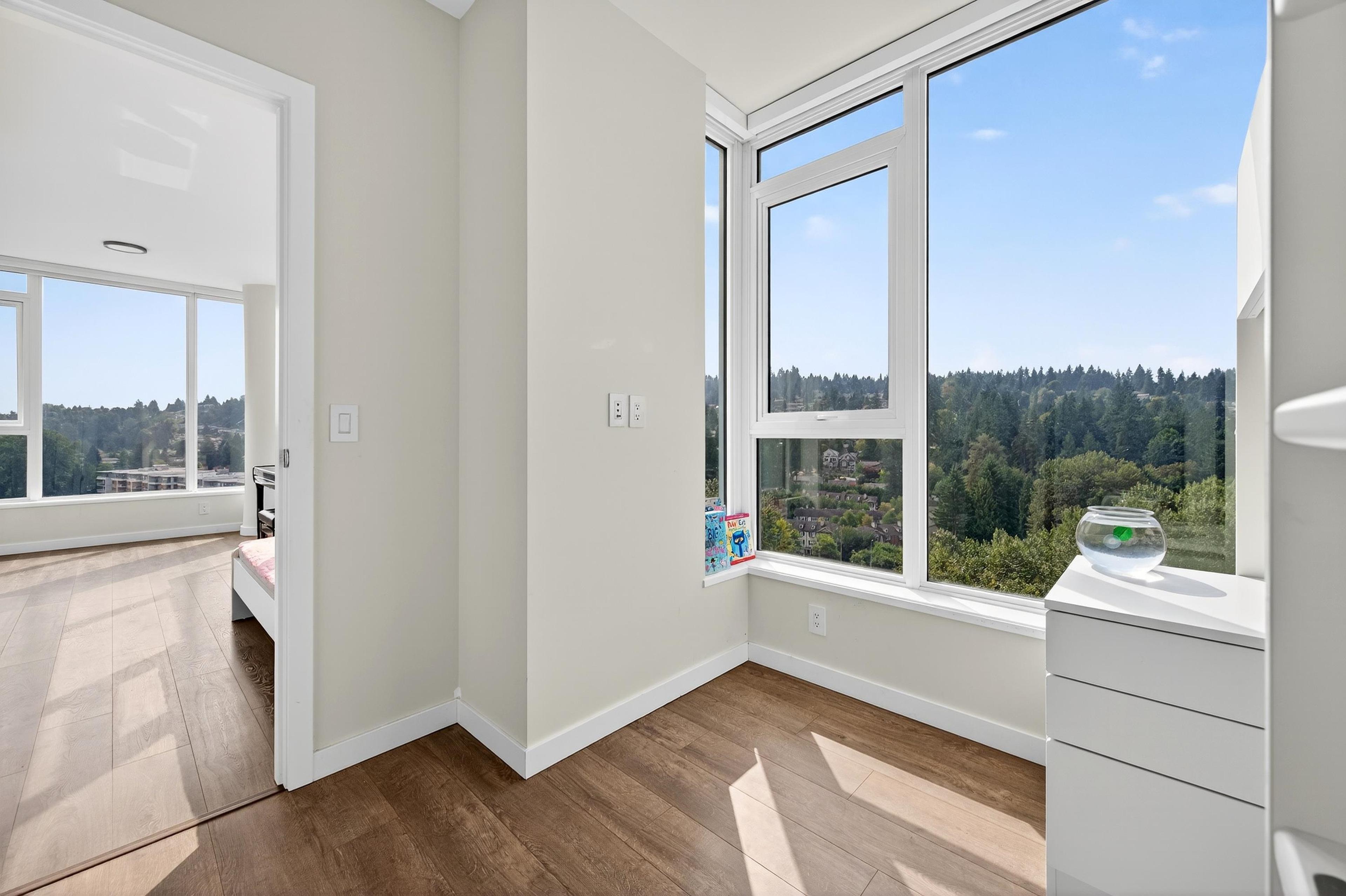 #1804 308 MORRISSEY ROAD - 19