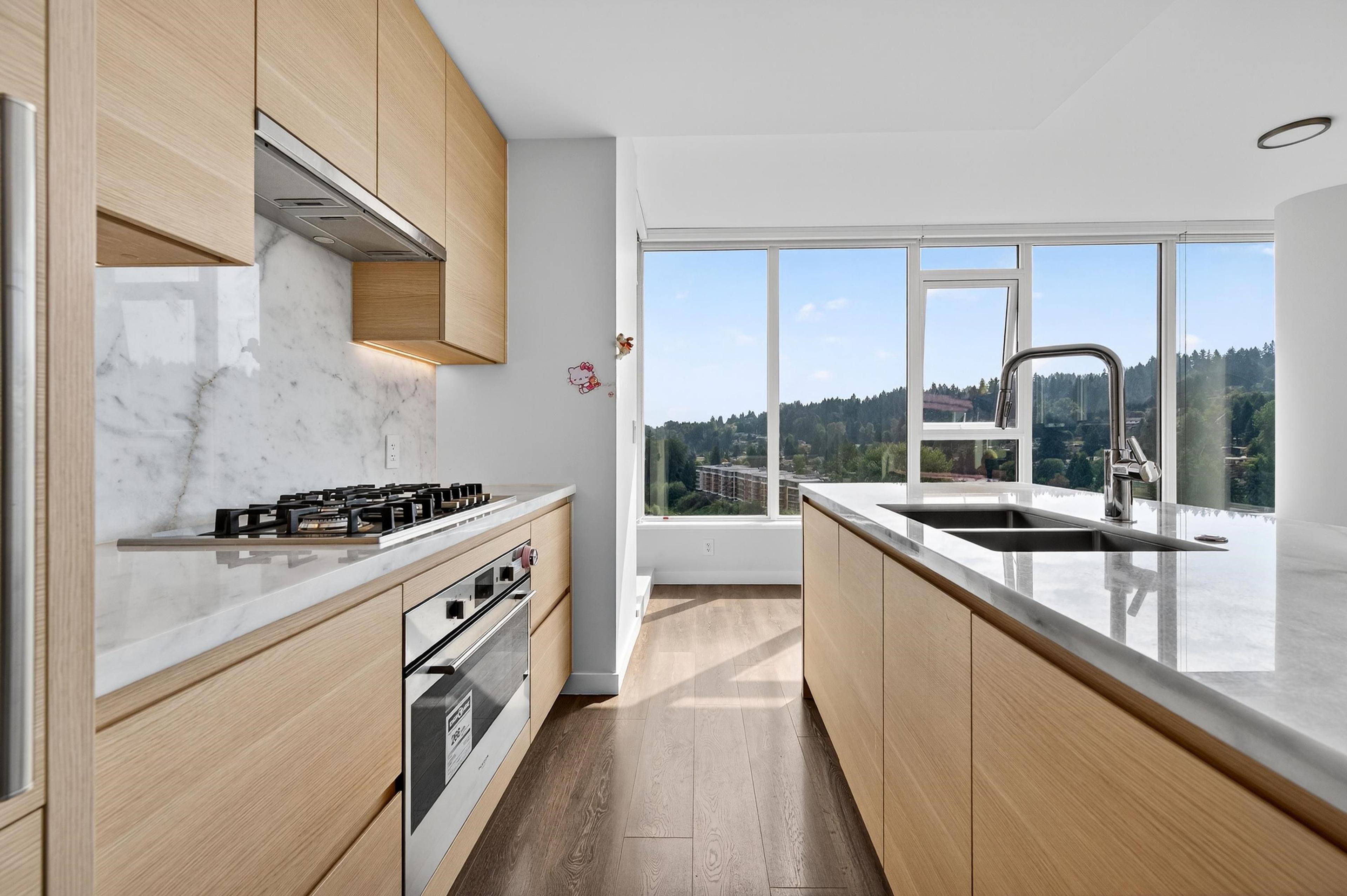 #1804 308 MORRISSEY ROAD - 8