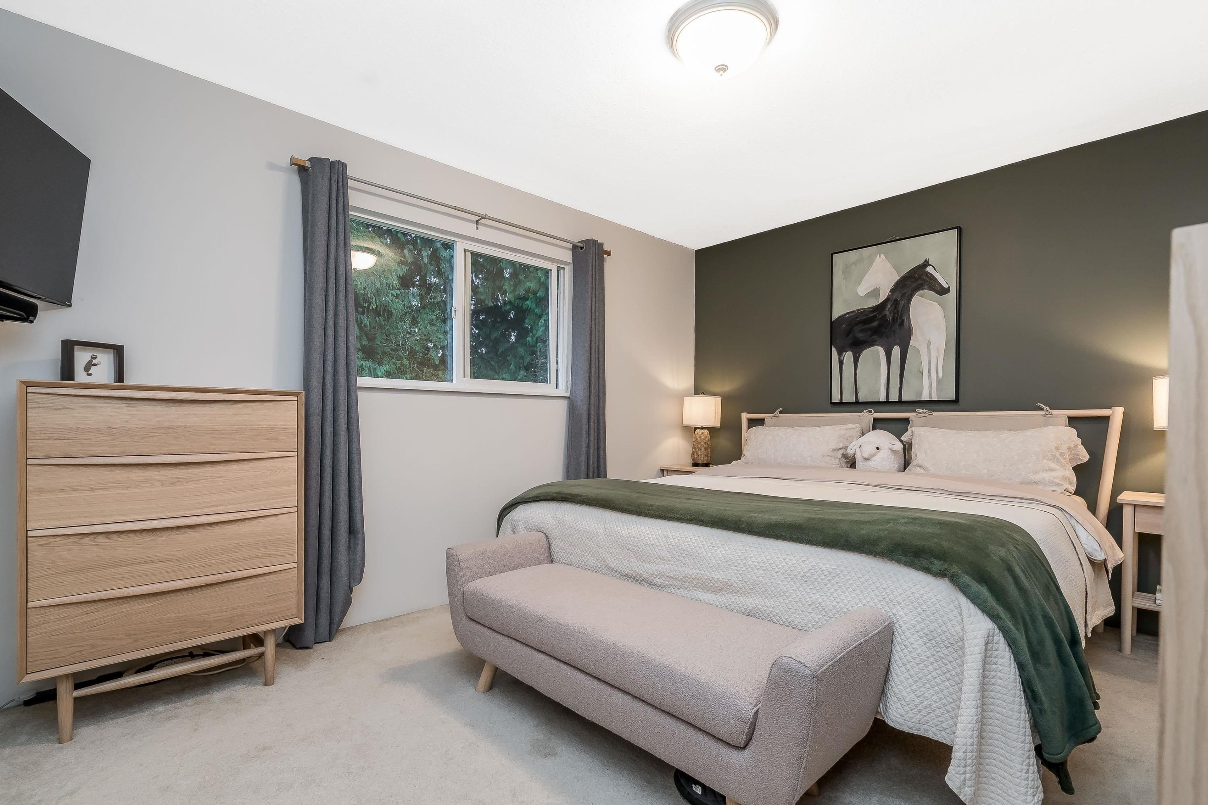 20738 38A AVENUE - 22