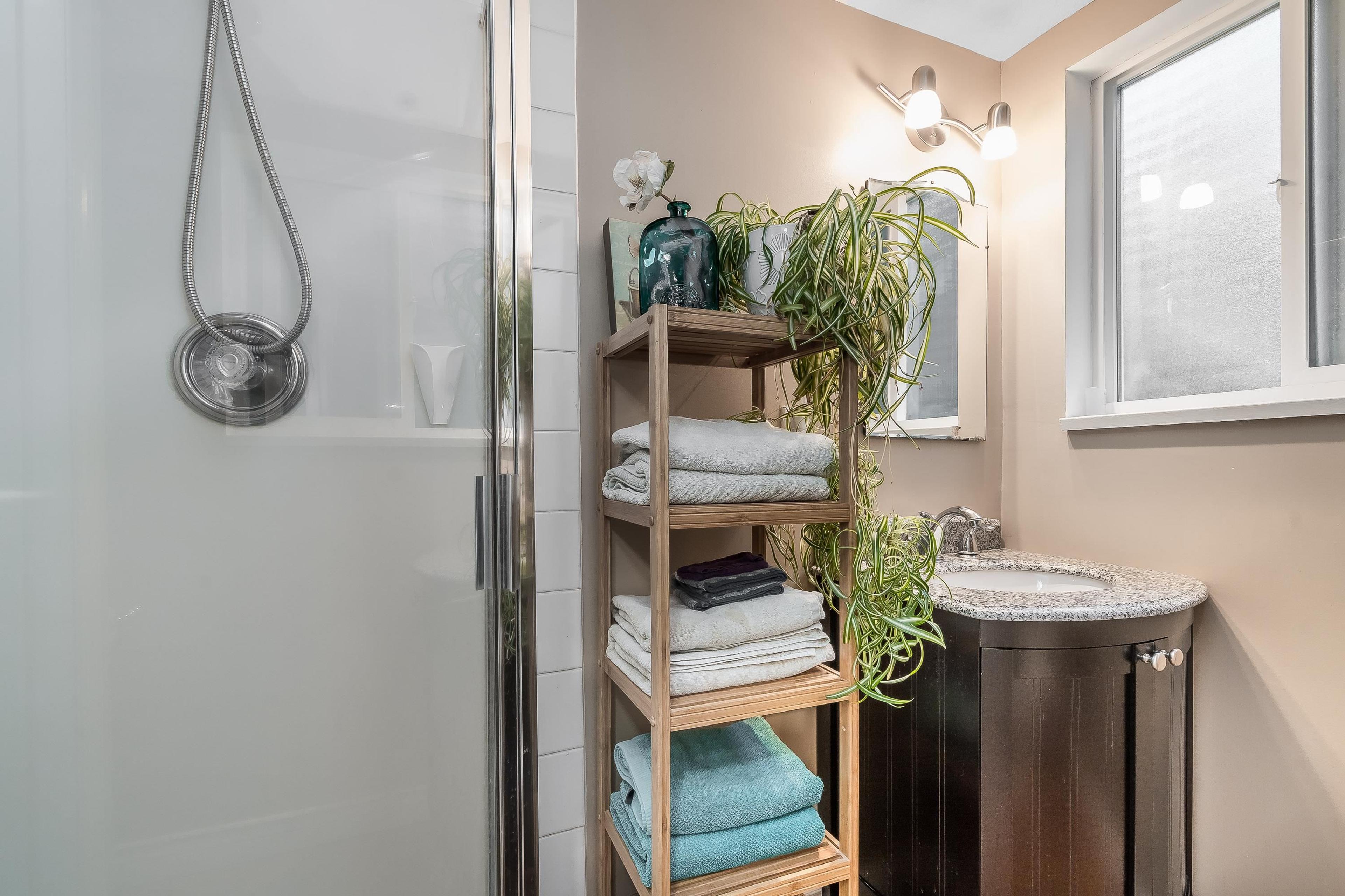 20738 38A AVENUE - 28