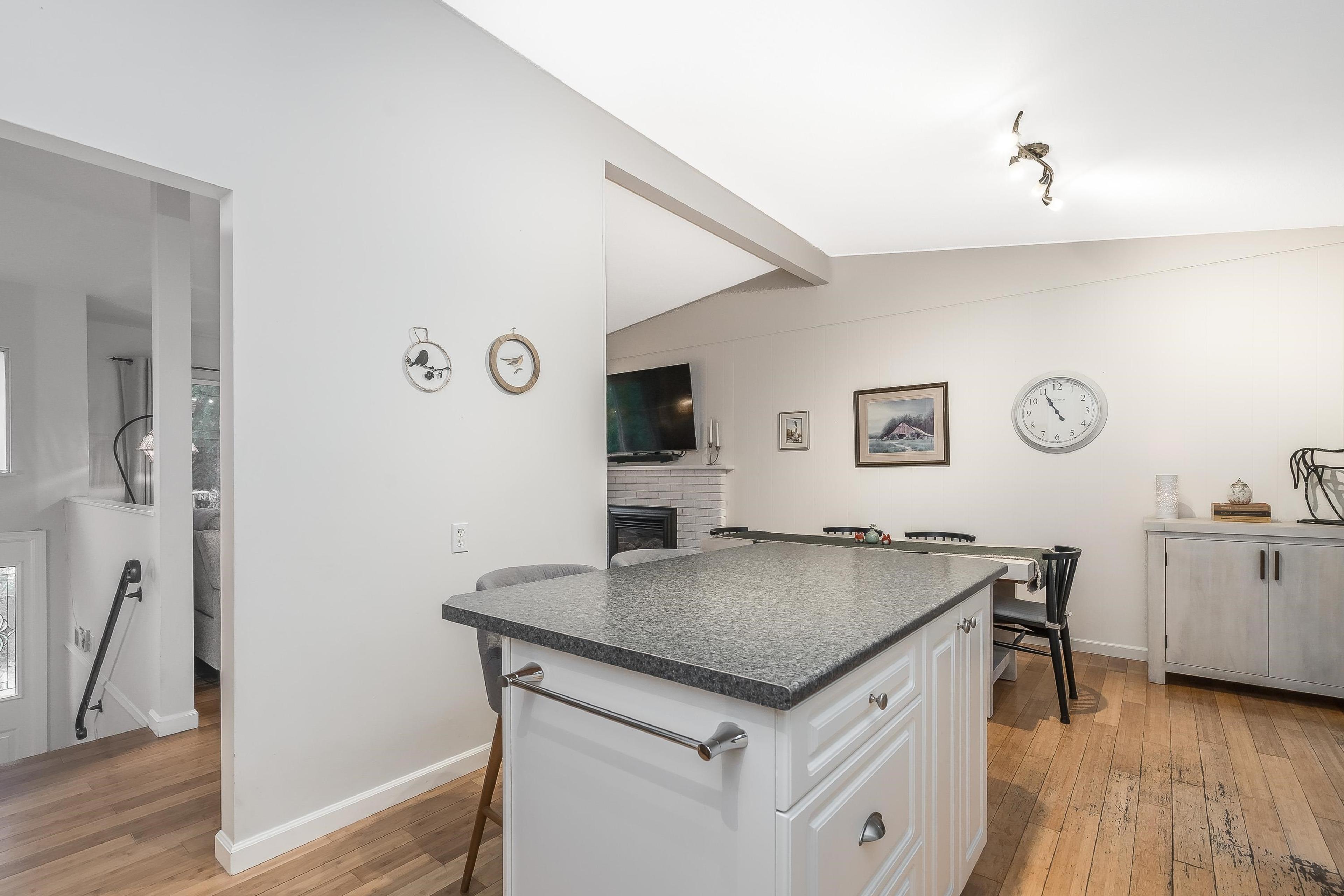 20738 38A AVENUE - 18