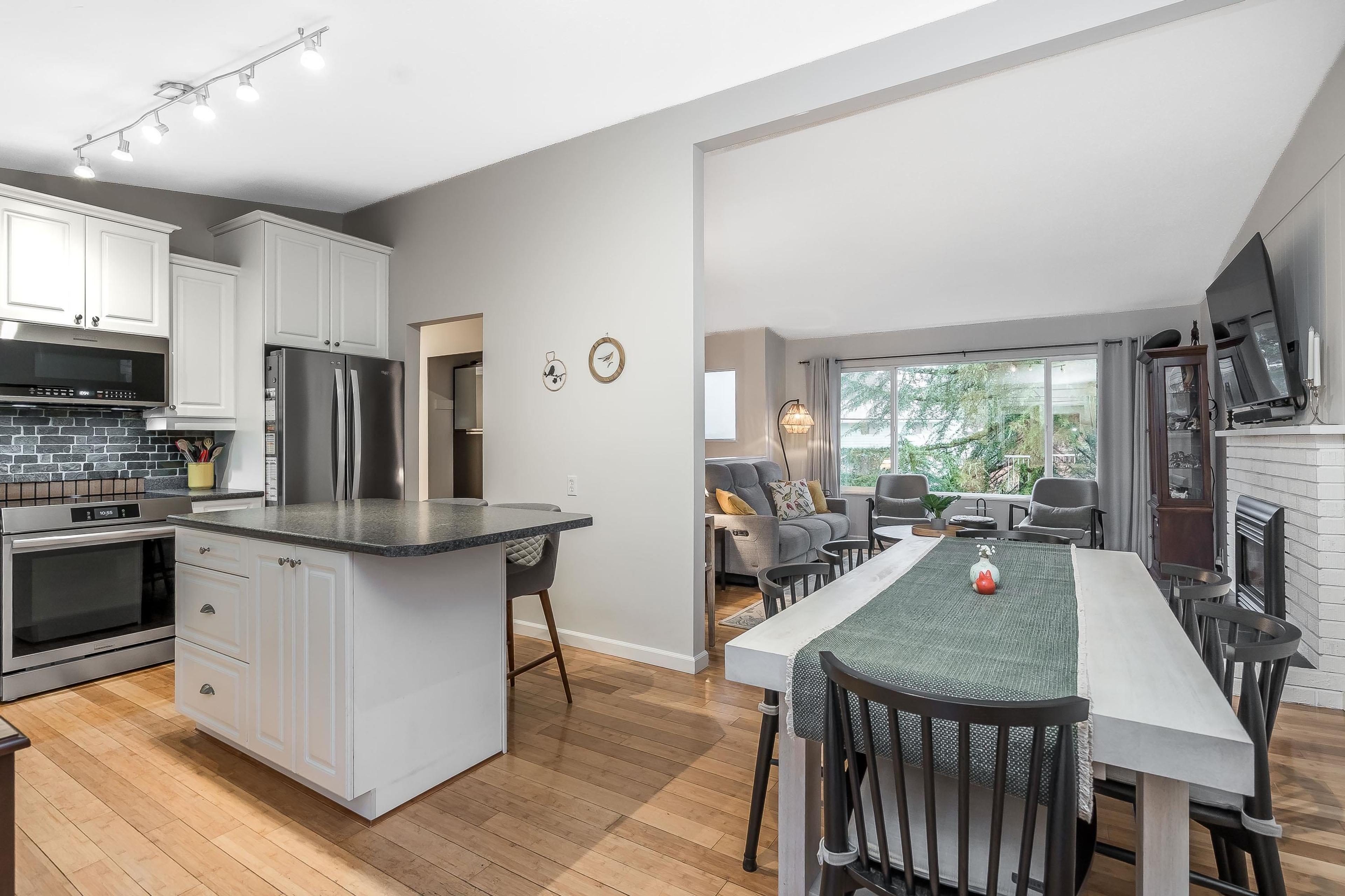 20738 38A AVENUE - 15