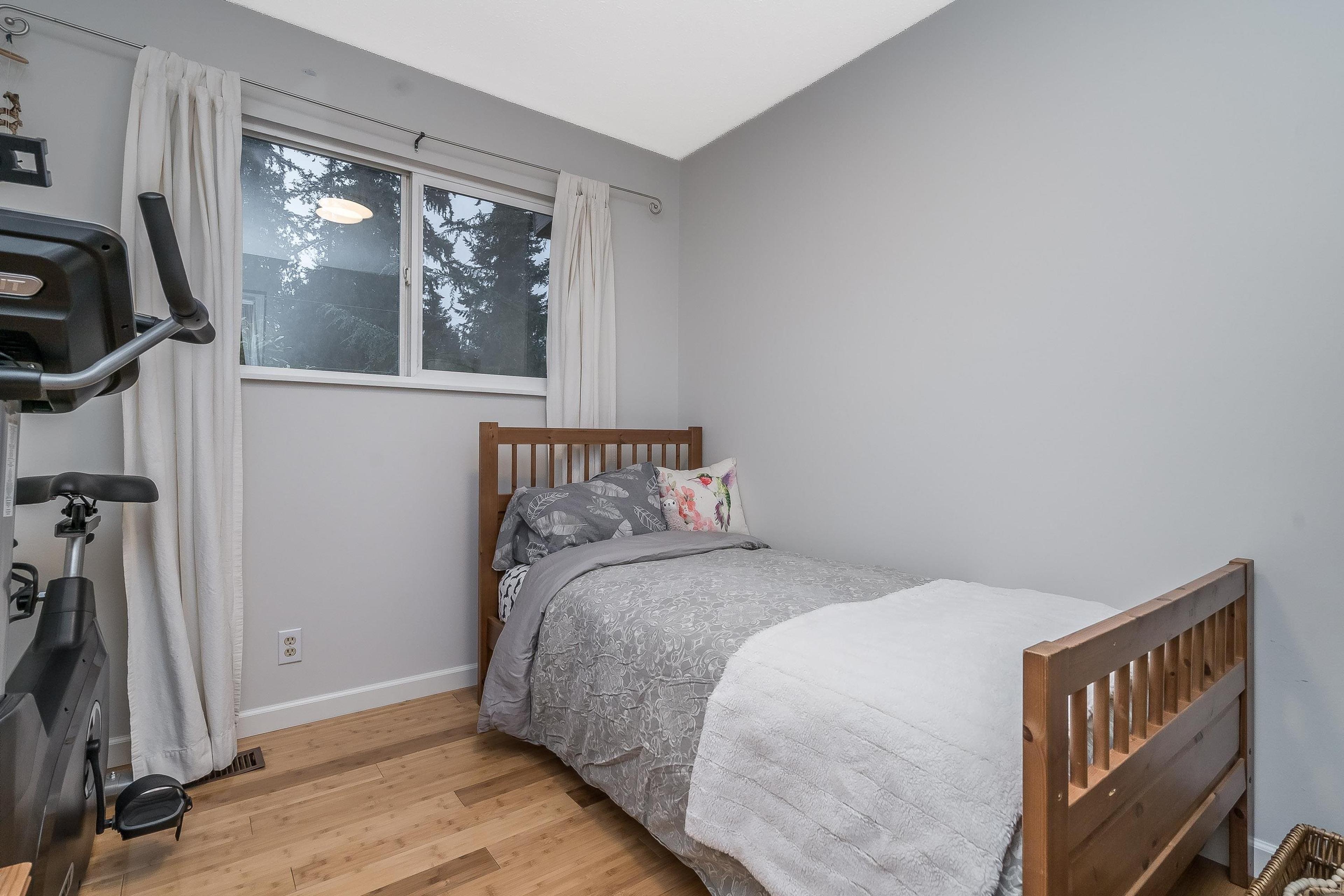 20738 38A AVENUE - 19