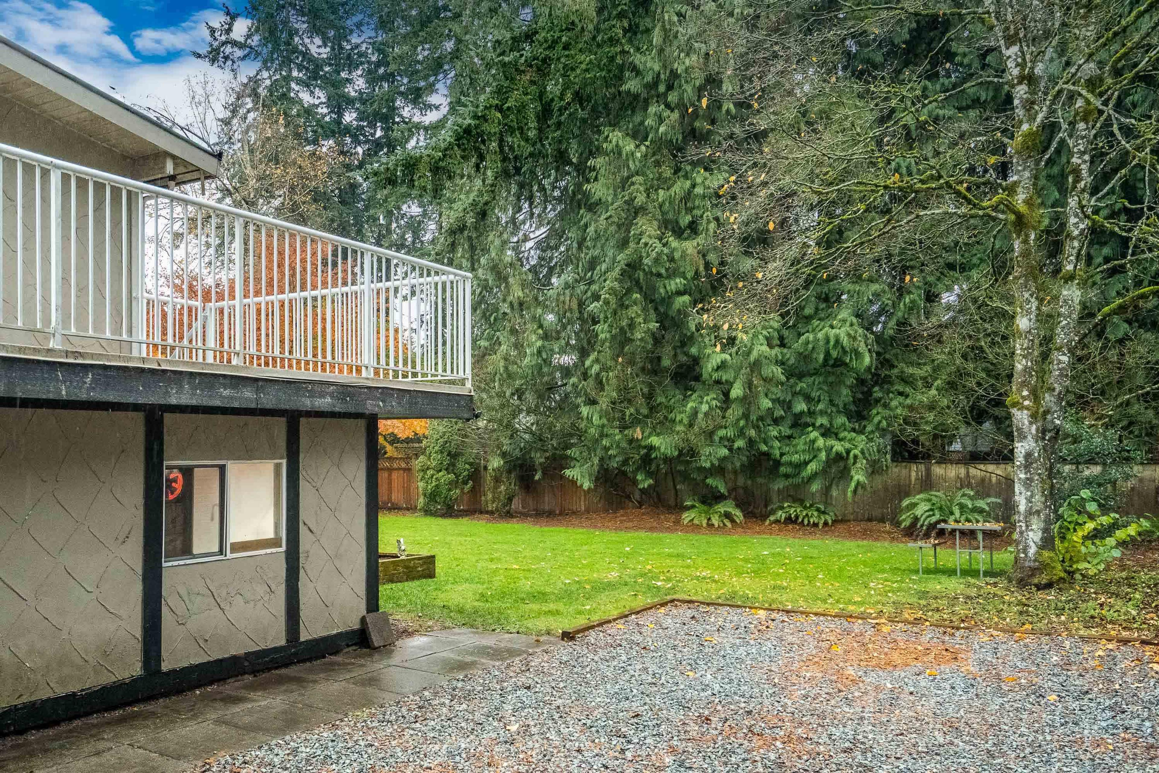 20738 38A AVENUE - 31