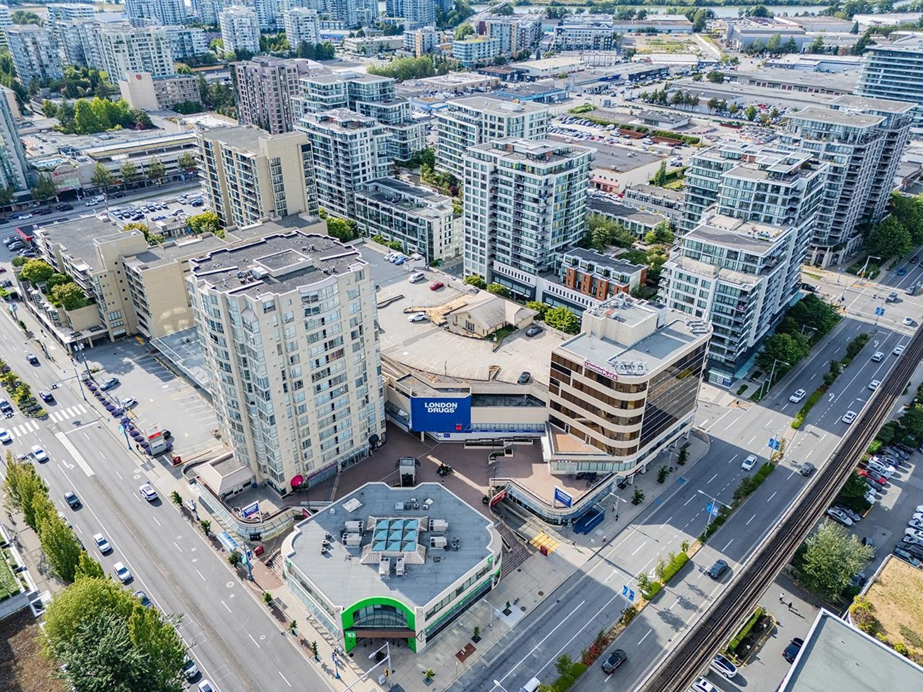 #1312 7988 ACKROYD ROAD - 29