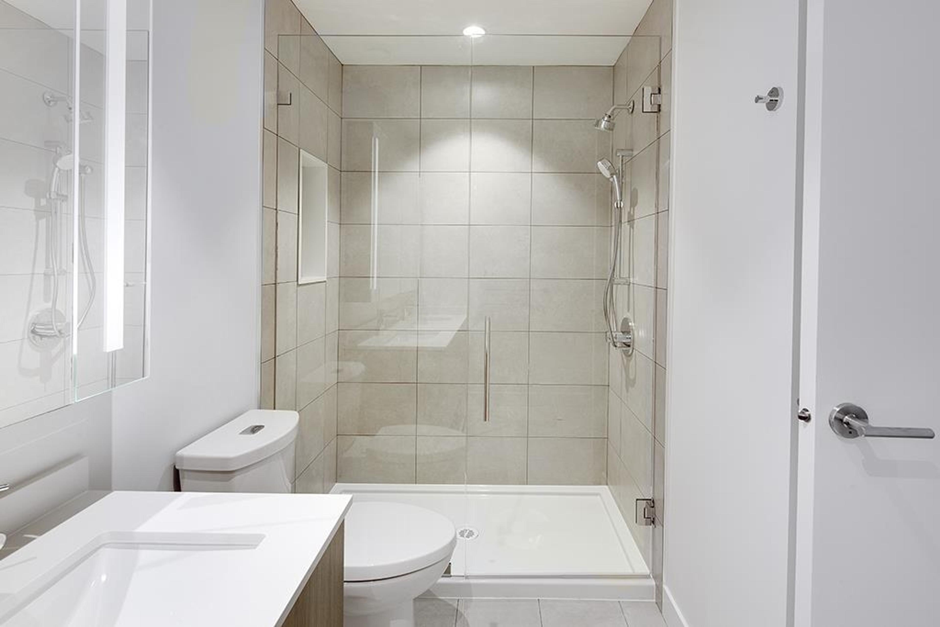 #208 6085 IRMIN STREET - 18