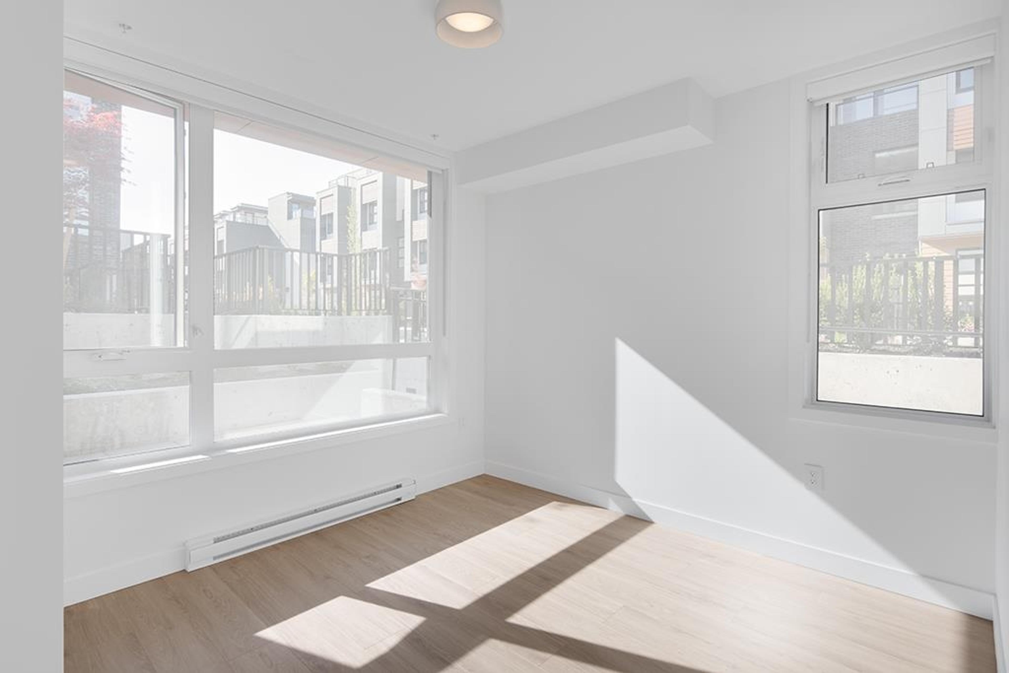 #208 6085 IRMIN STREET - 19