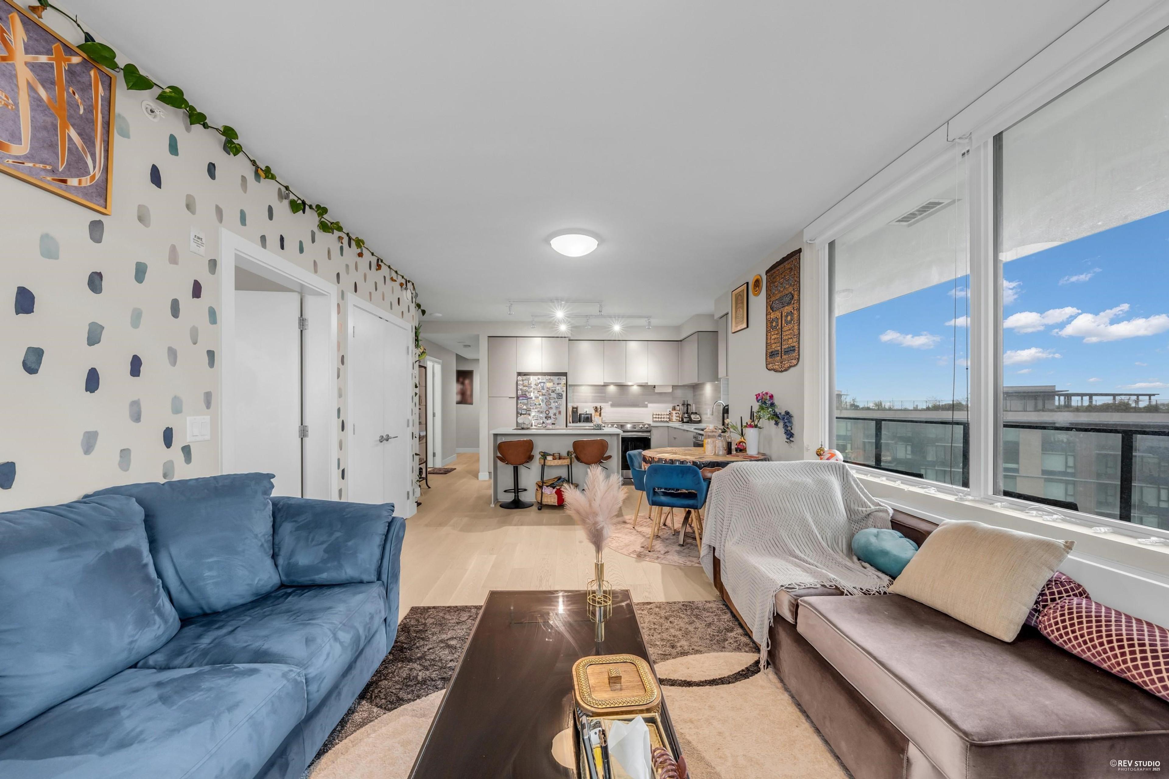 #702 8725 UNIVERSITY CRESCENT - Image 3