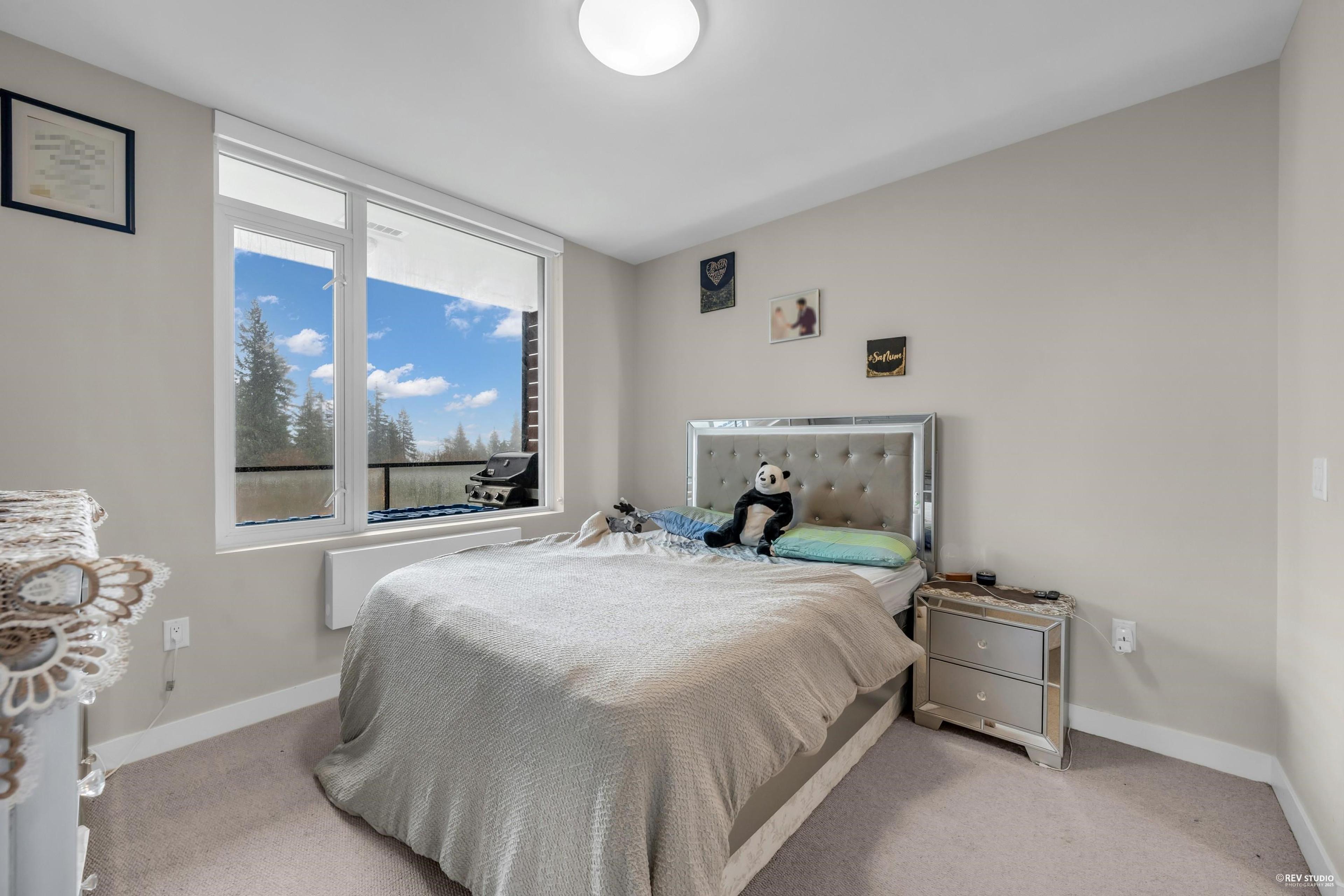 #702 8725 UNIVERSITY CRESCENT - 9