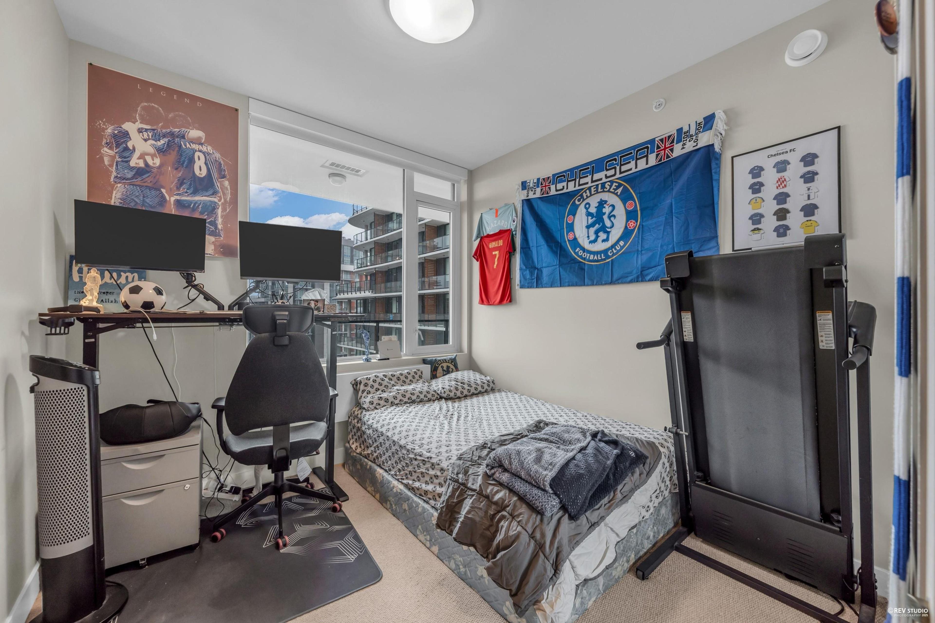 #702 8725 UNIVERSITY CRESCENT - 11