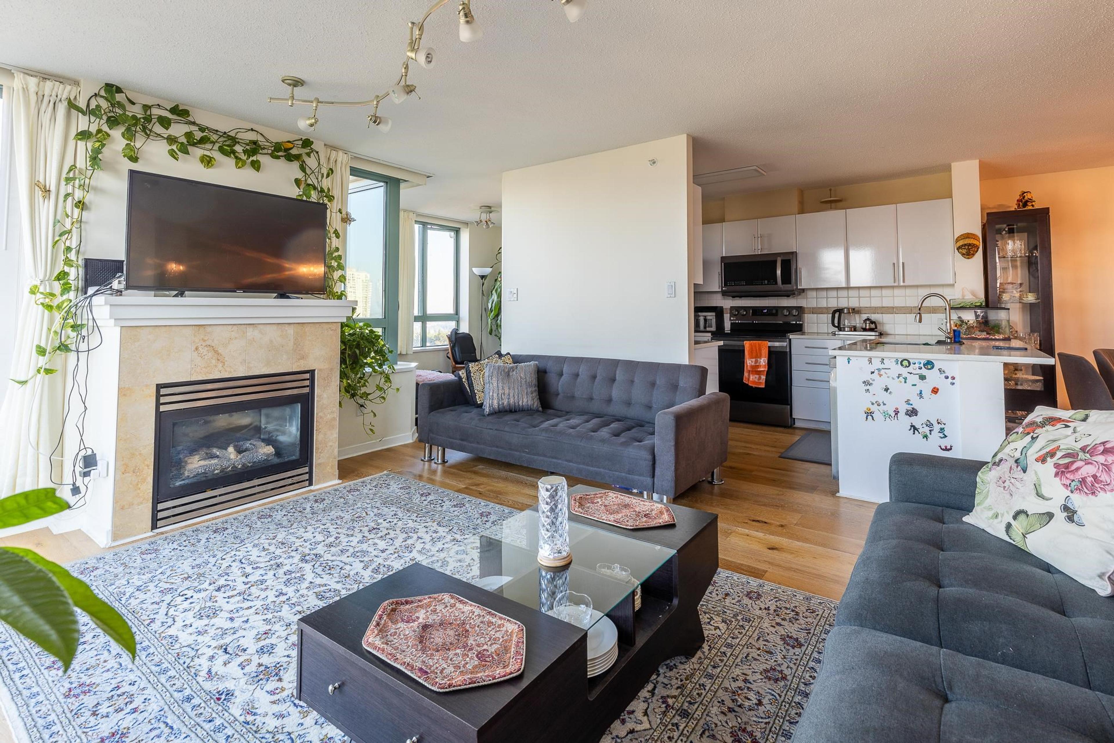 #1401 6659 SOUTHOAKS CRESCENT - 10