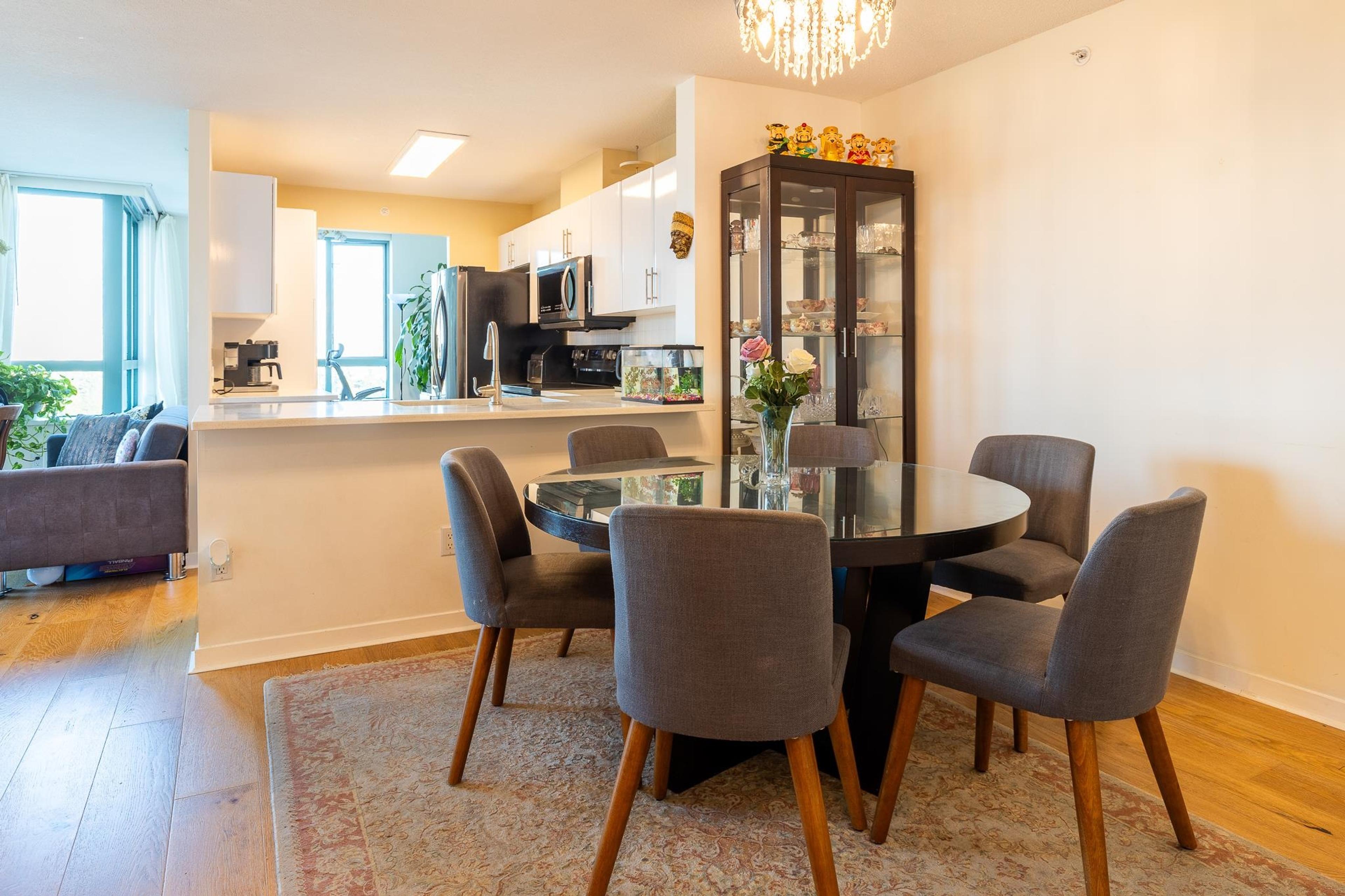 #1401 6659 SOUTHOAKS CRESCENT - 14