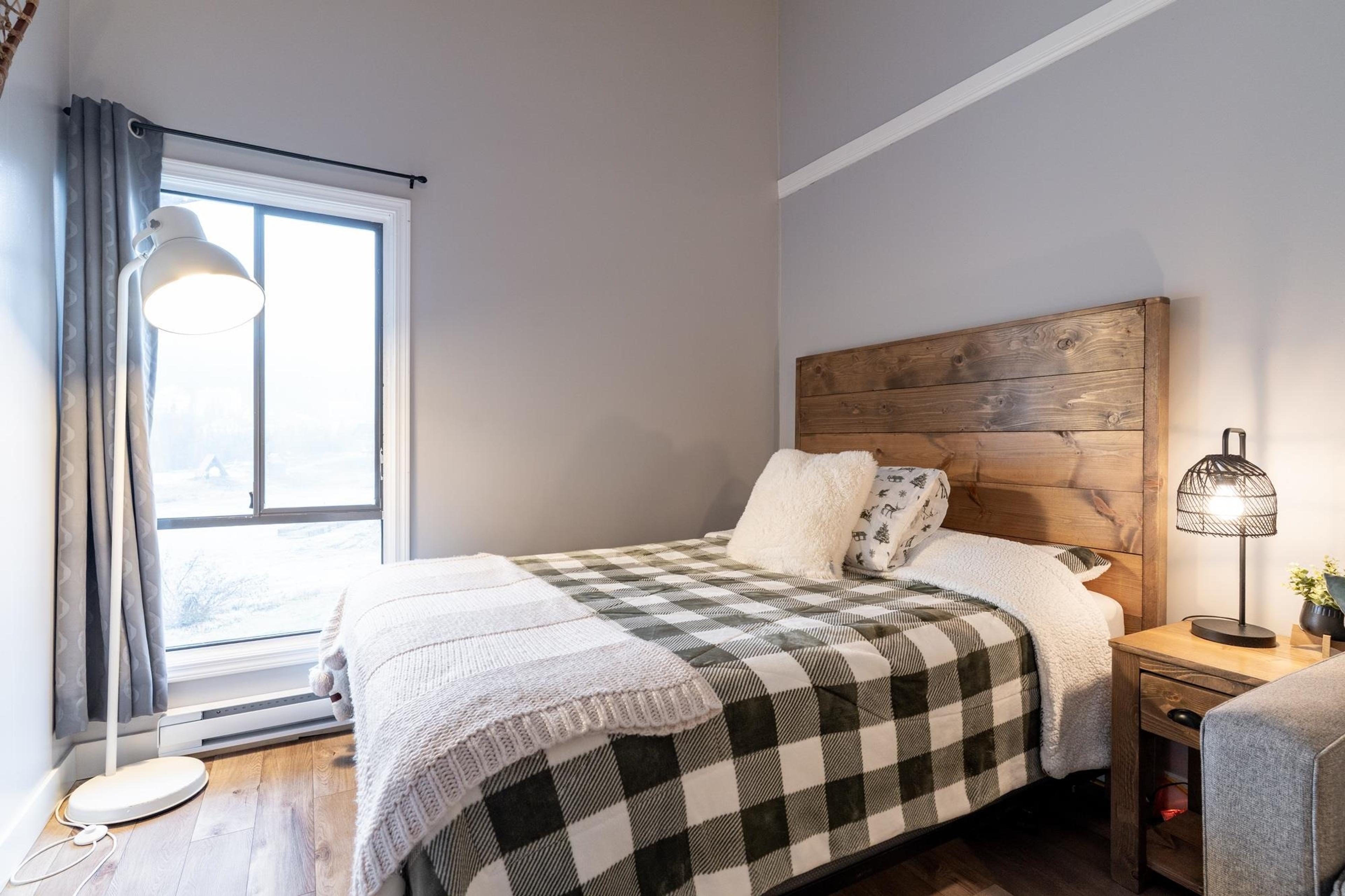 #203B 21000 ENZIAN WAY - 23