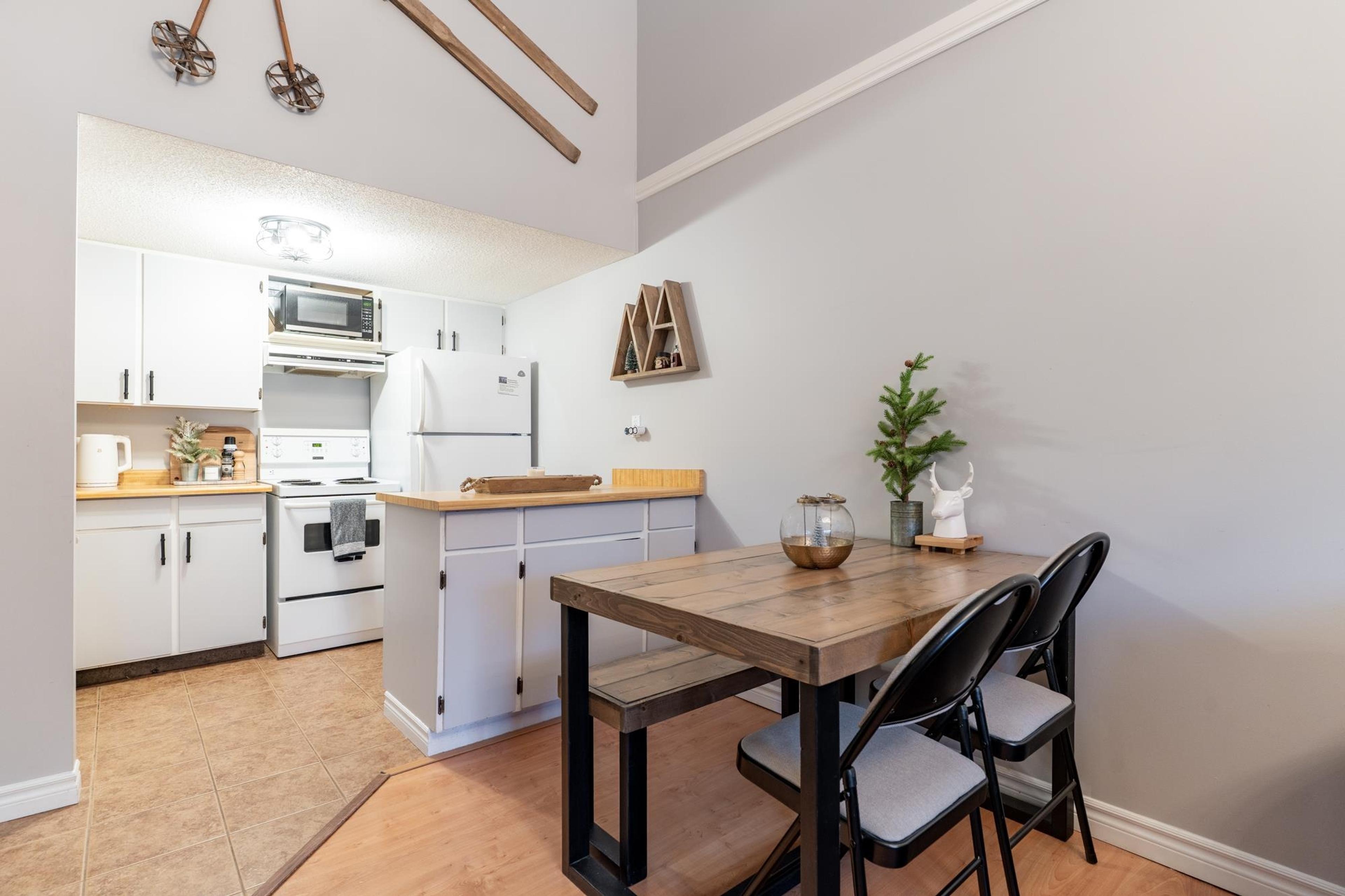 #203B 21000 ENZIAN WAY - 5