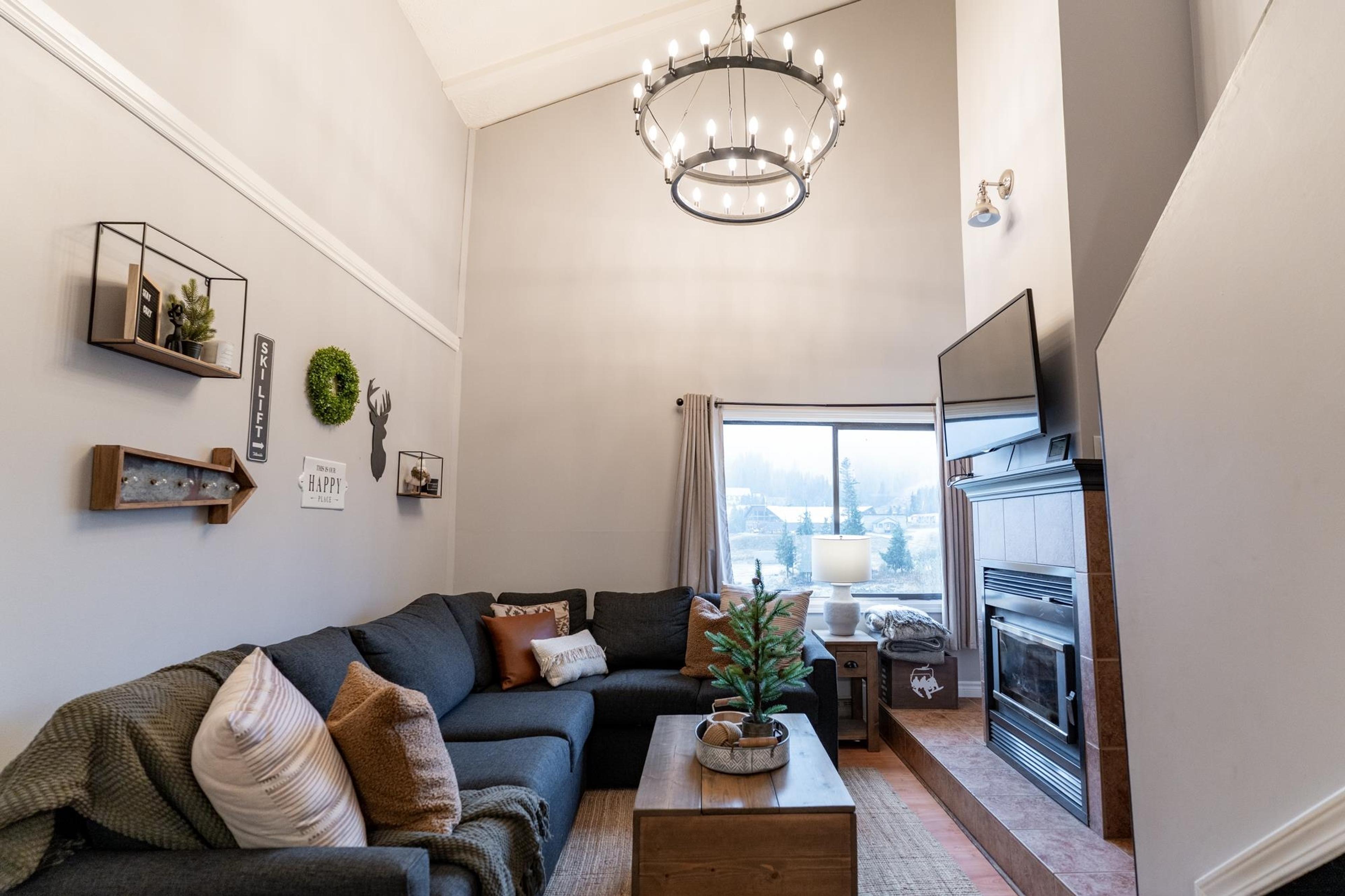 #203B 21000 ENZIAN WAY - 14