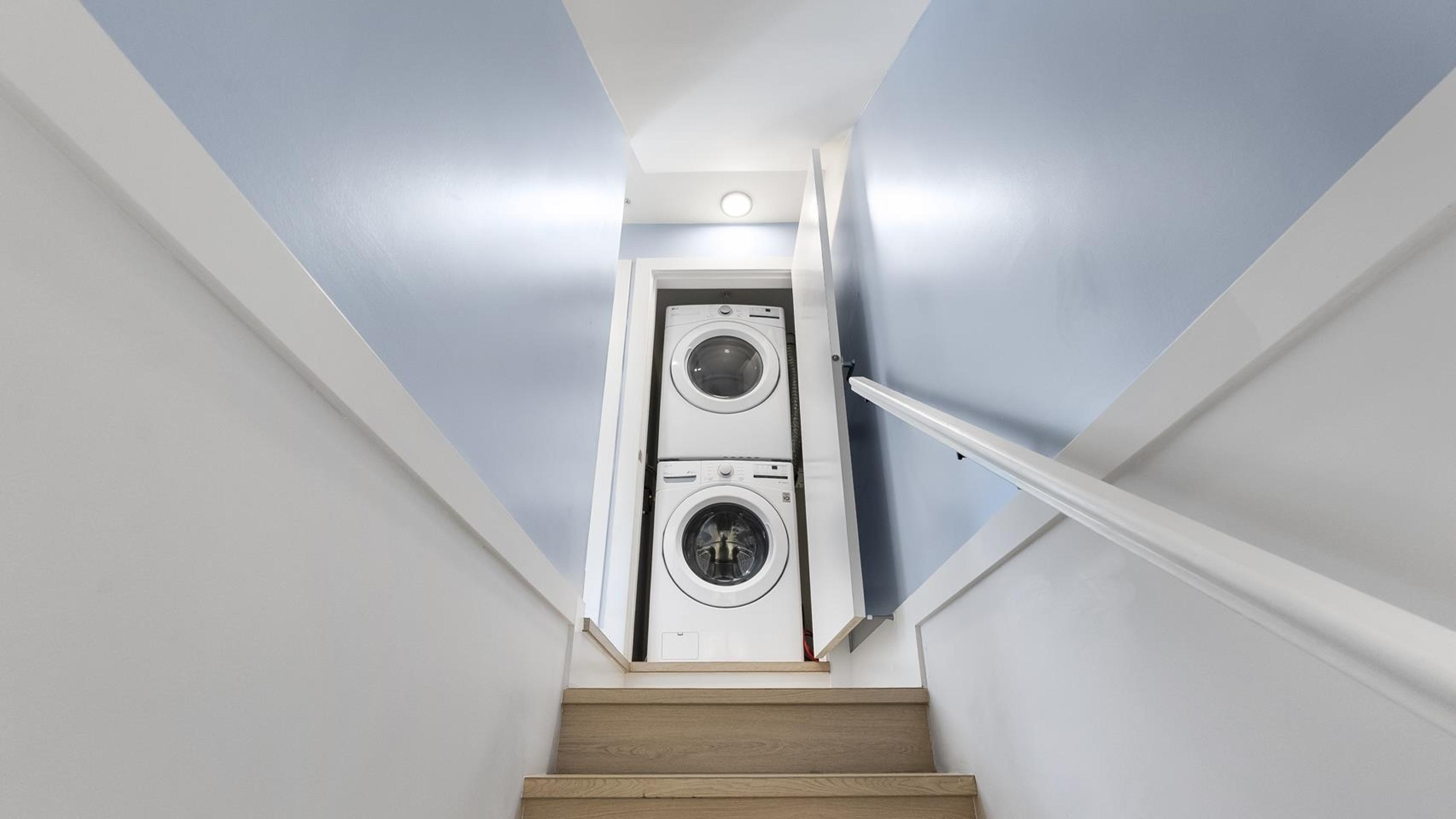 #13 1211 EIGHTH AVENUE - 27