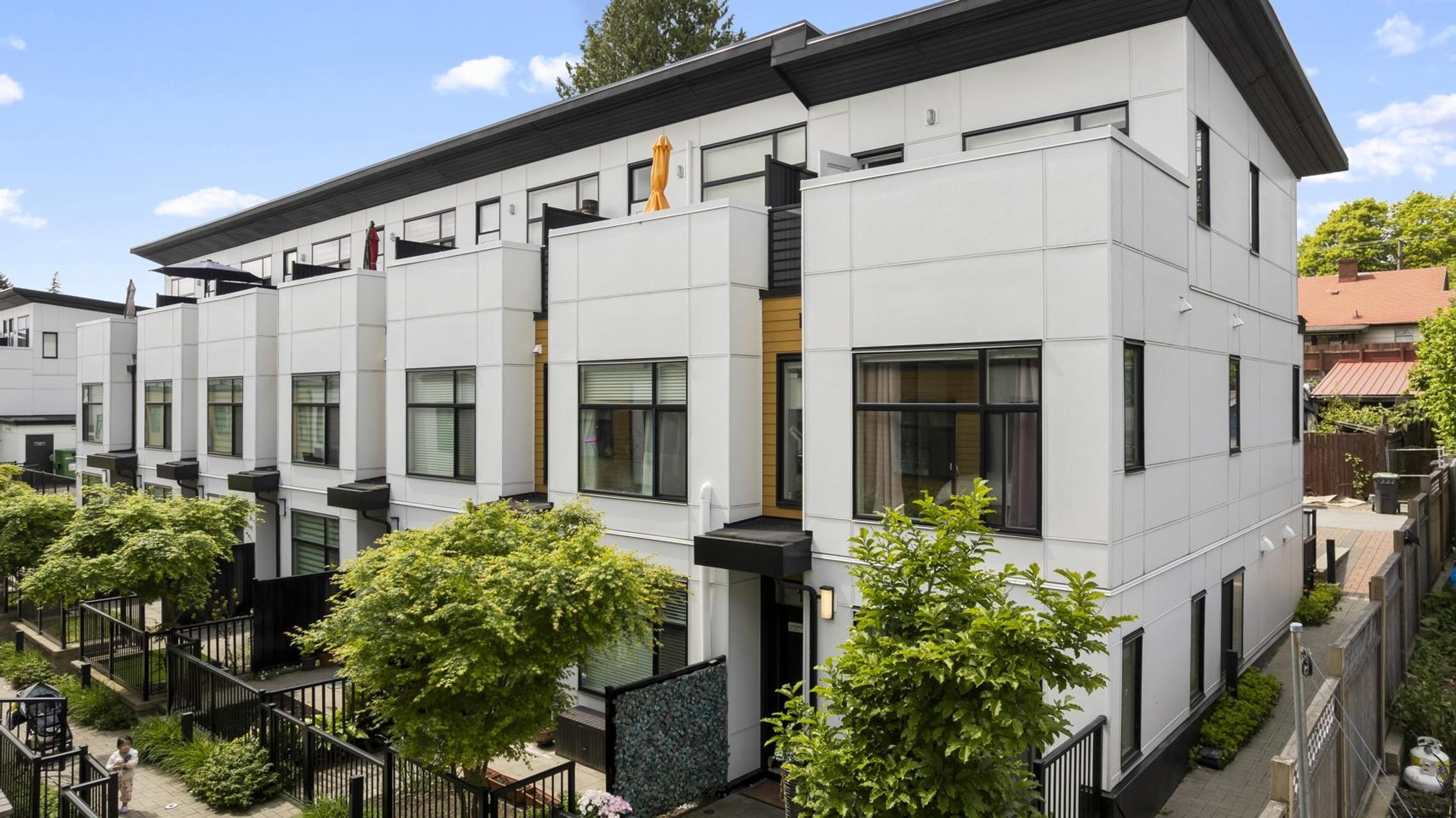 #13 1211 EIGHTH AVENUE - Main Image