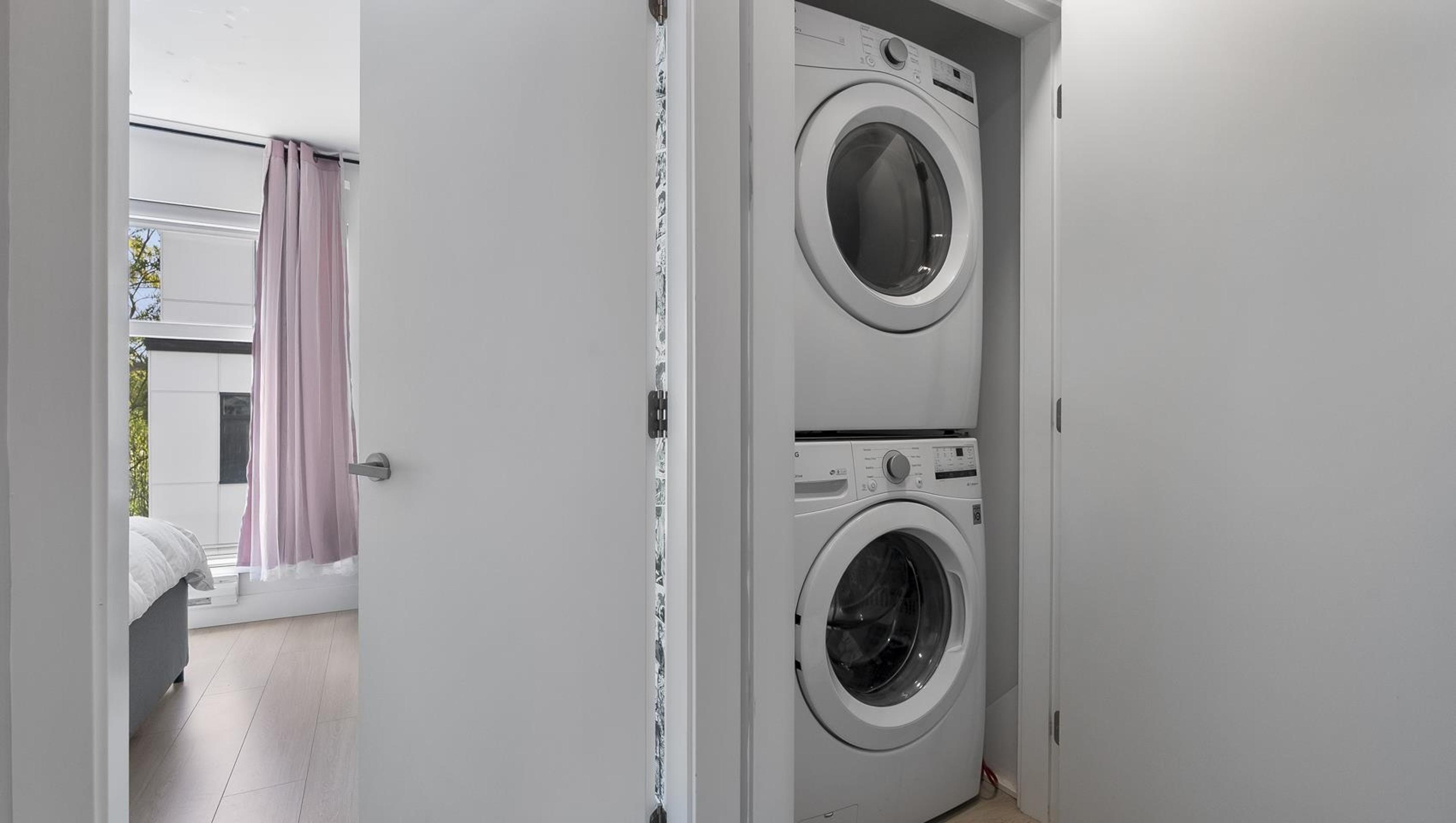 #13 1211 EIGHTH AVENUE - 28