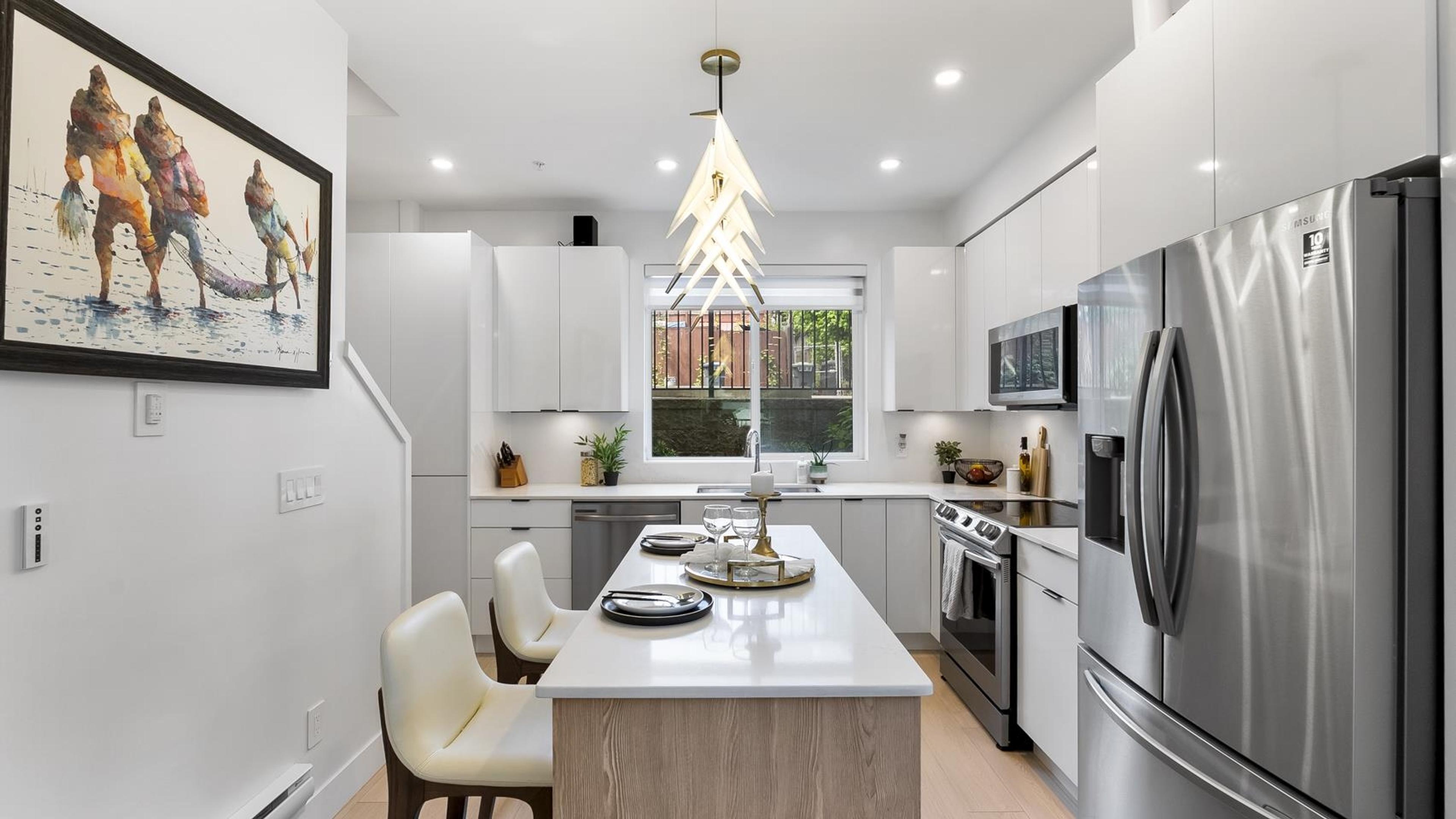 #13 1211 EIGHTH AVENUE - 9