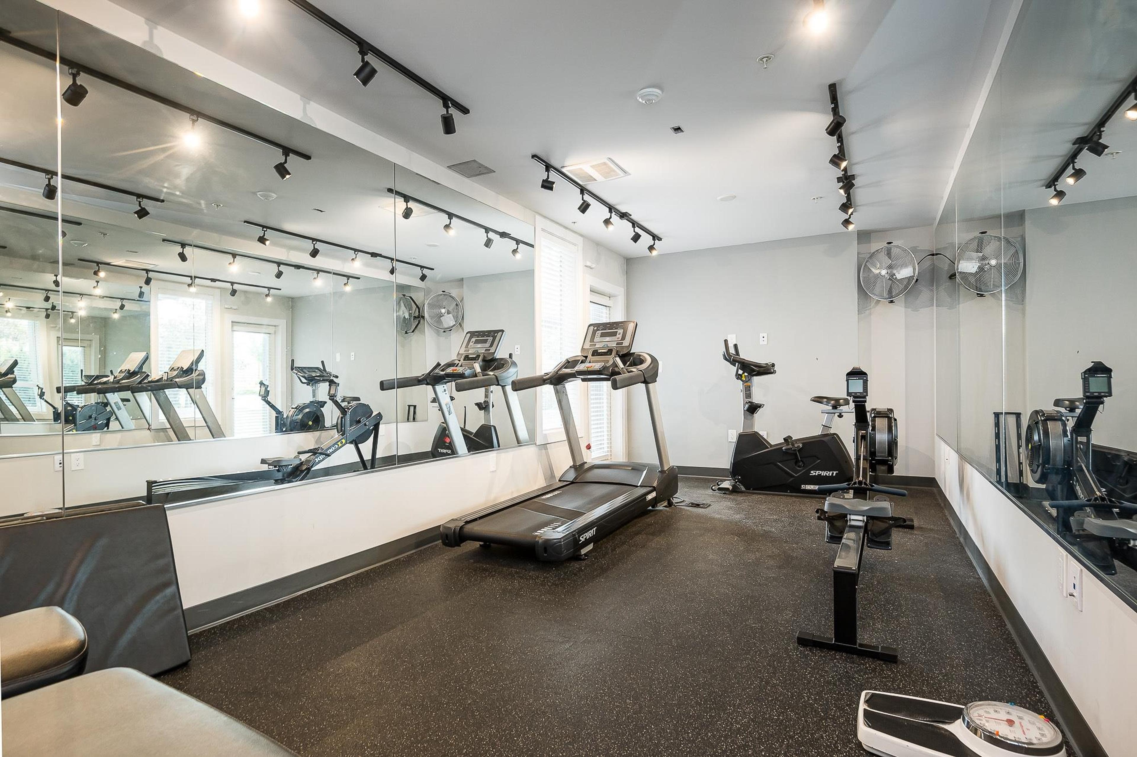 #304 32838 VENTURA AVENUE - 12