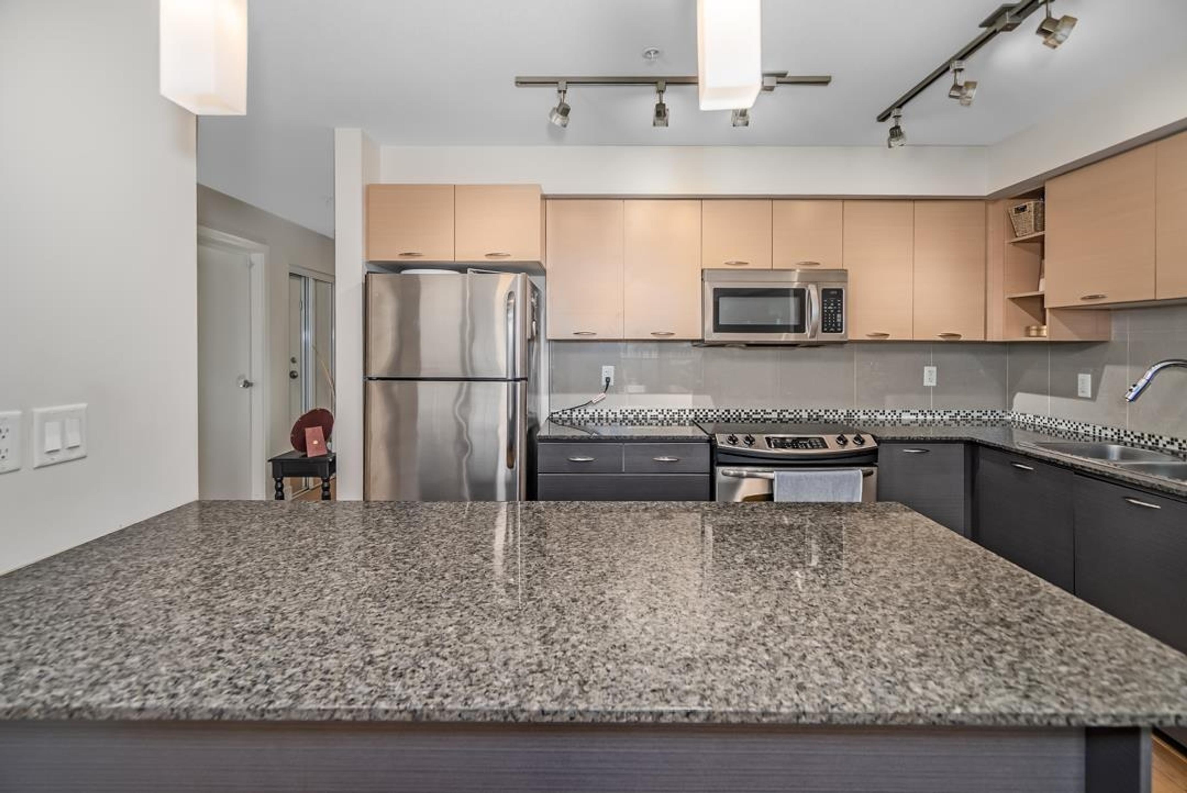 #301 2233 MCKENZIE ROAD - 12