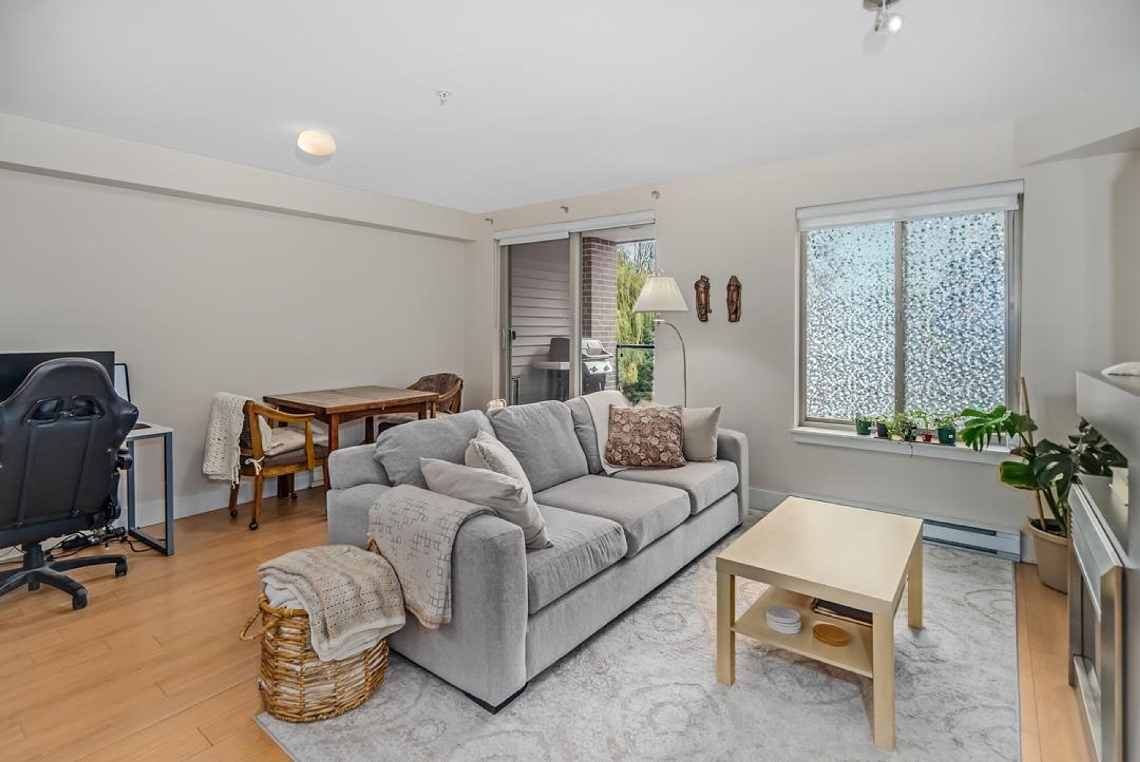 #301 2233 MCKENZIE ROAD - 4