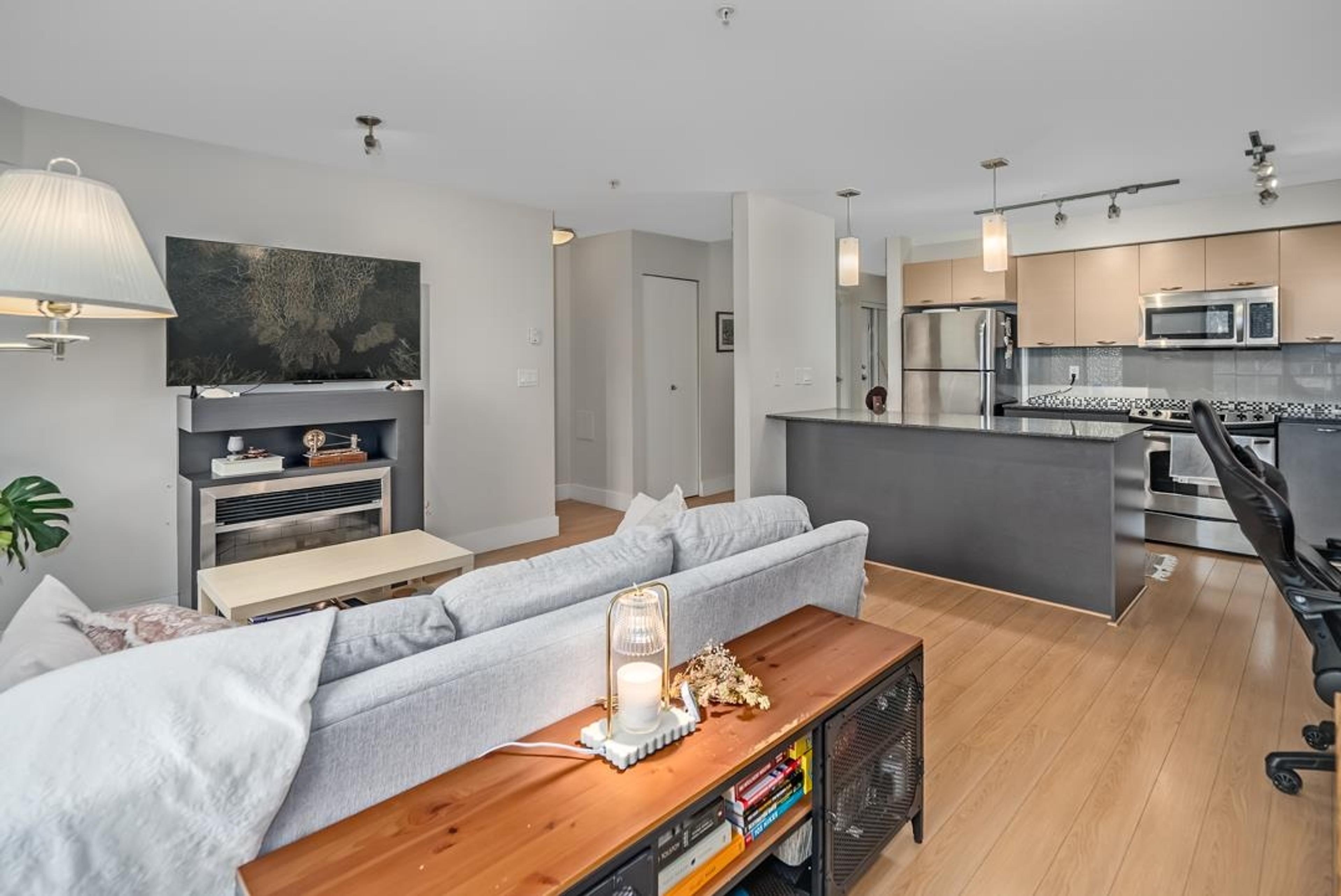 #301 2233 MCKENZIE ROAD - 8