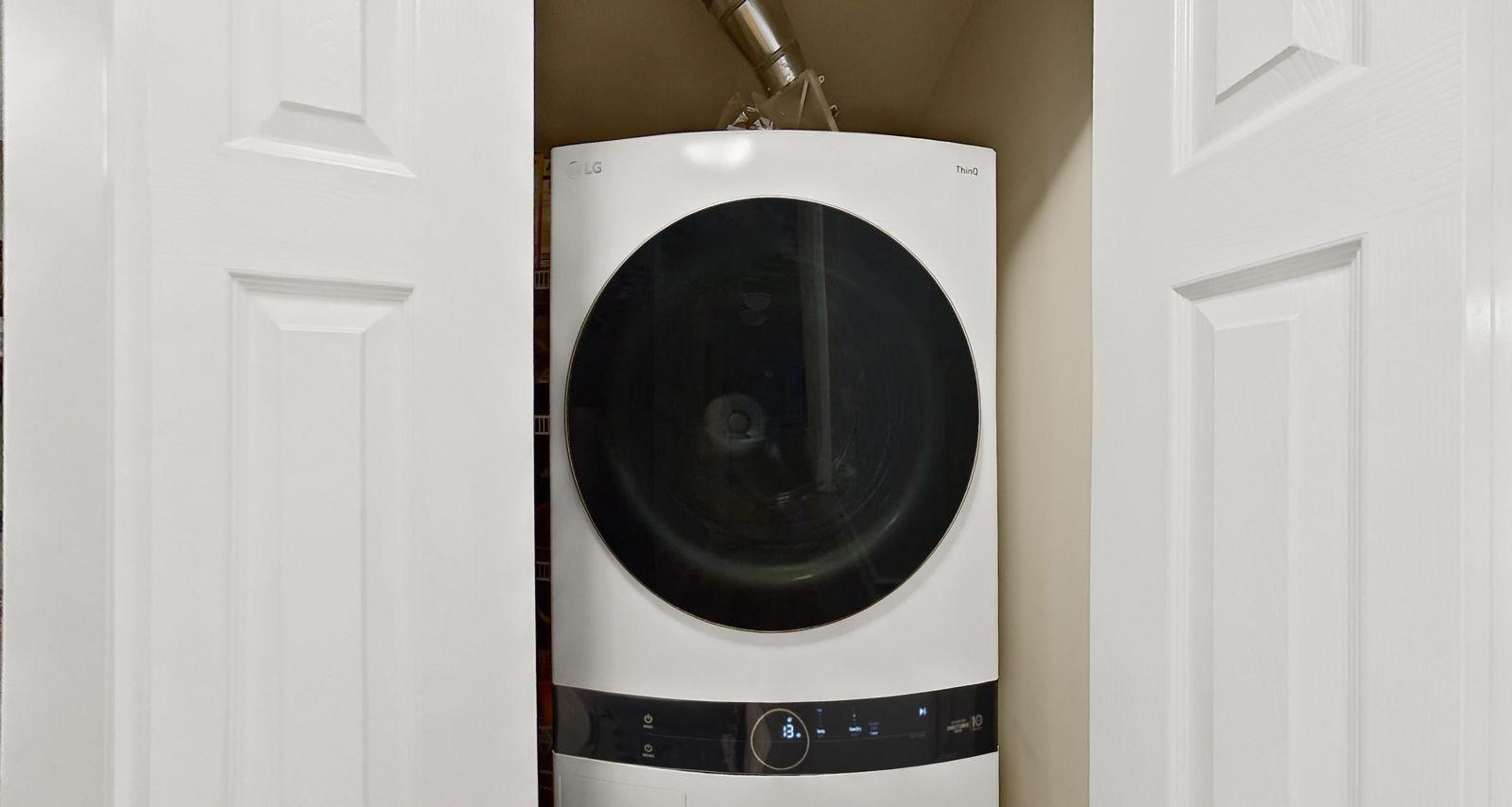 #1004 200 NEWPORT DRIVE - 26