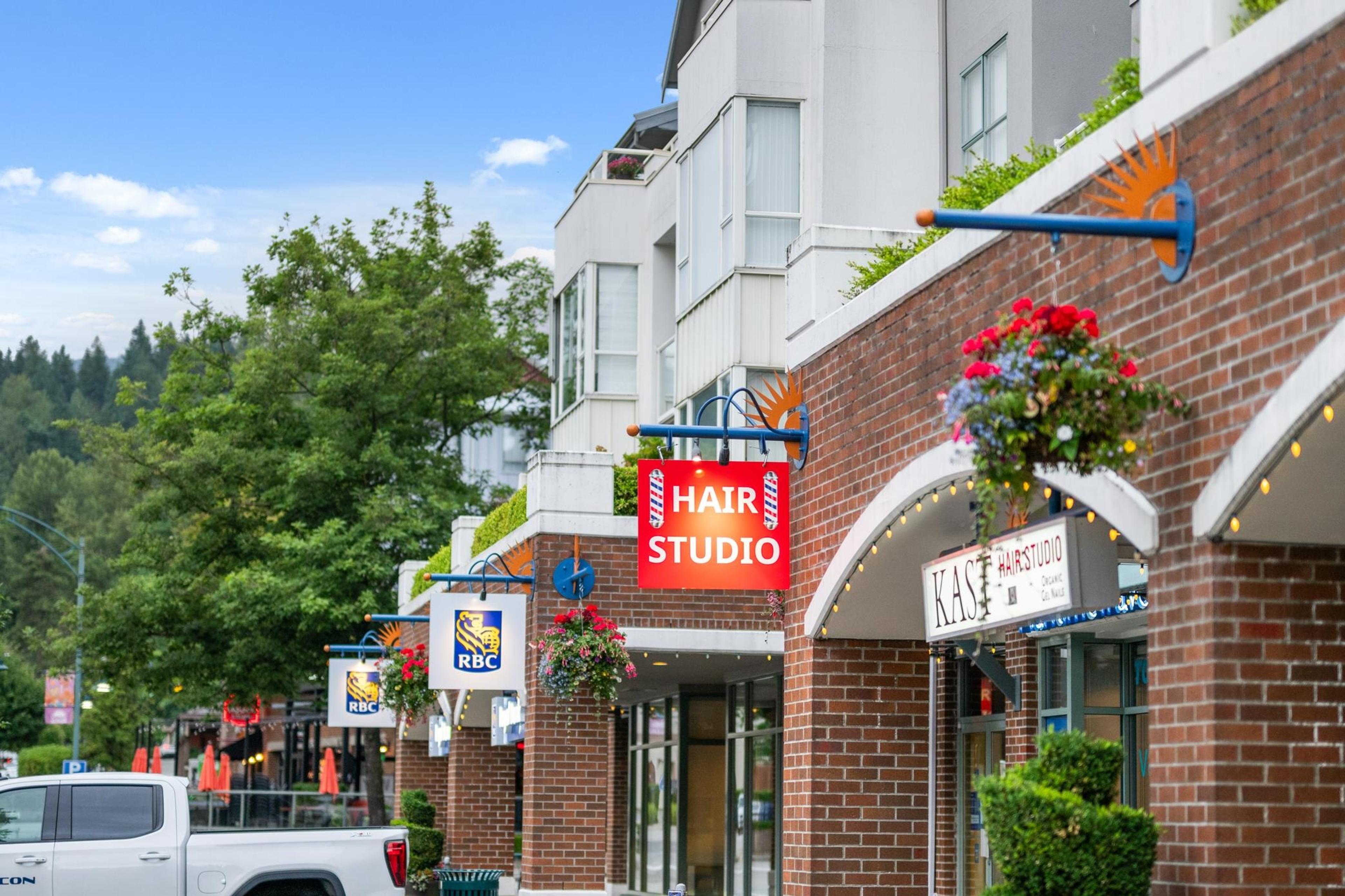 #1004 200 NEWPORT DRIVE - 32