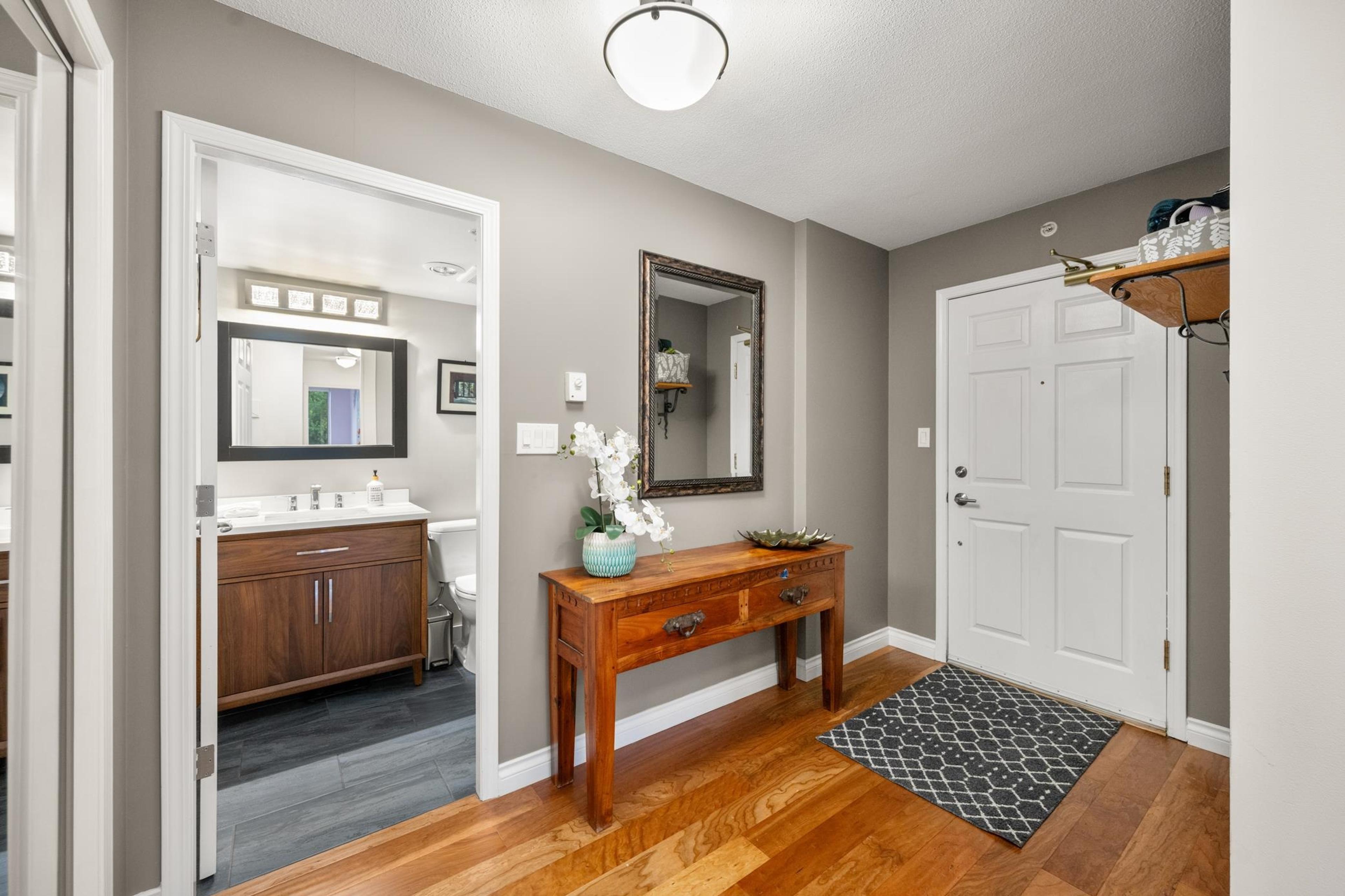 #1004 200 NEWPORT DRIVE - 25