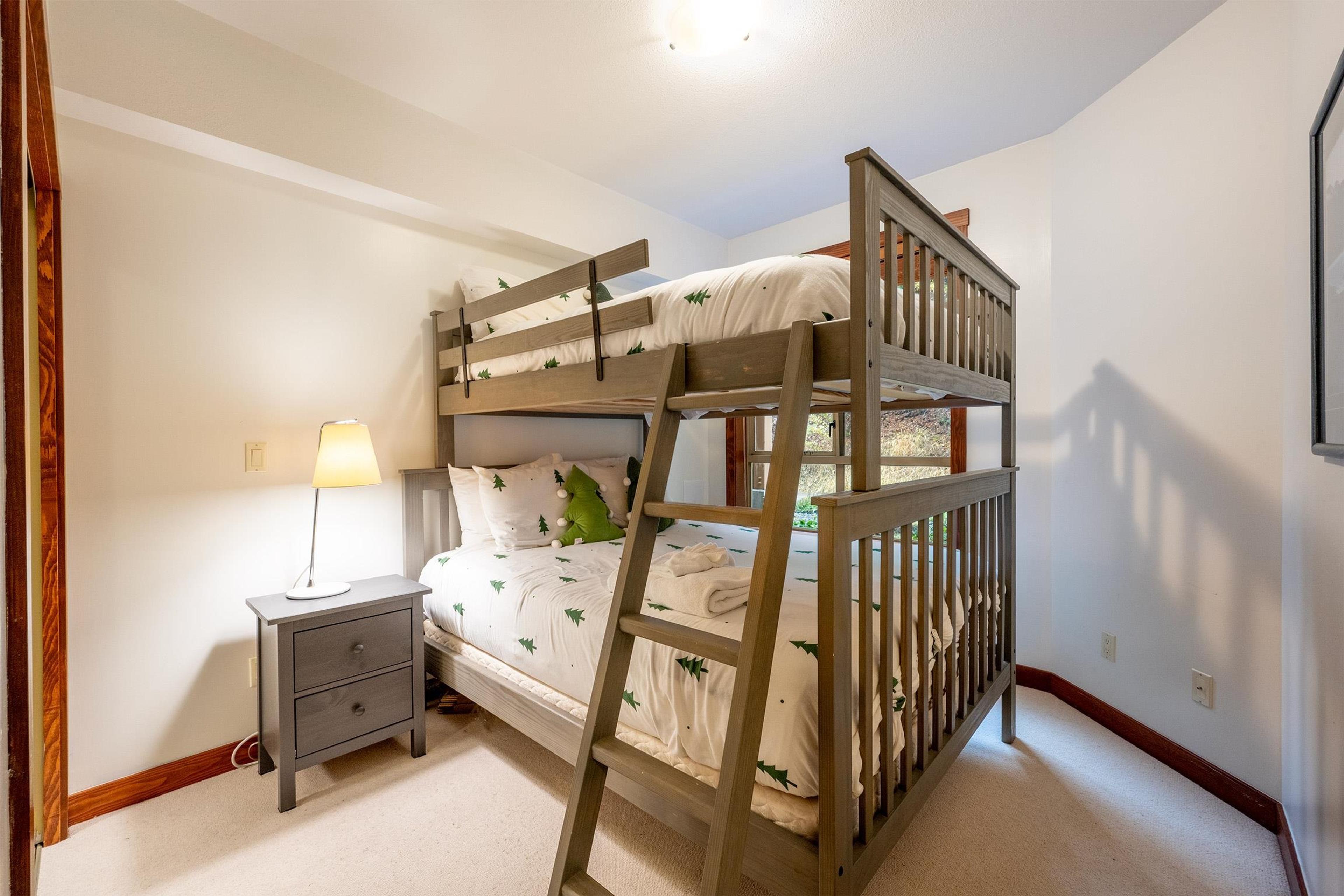 #25 2301 TALUSWOOD PLACE - 16