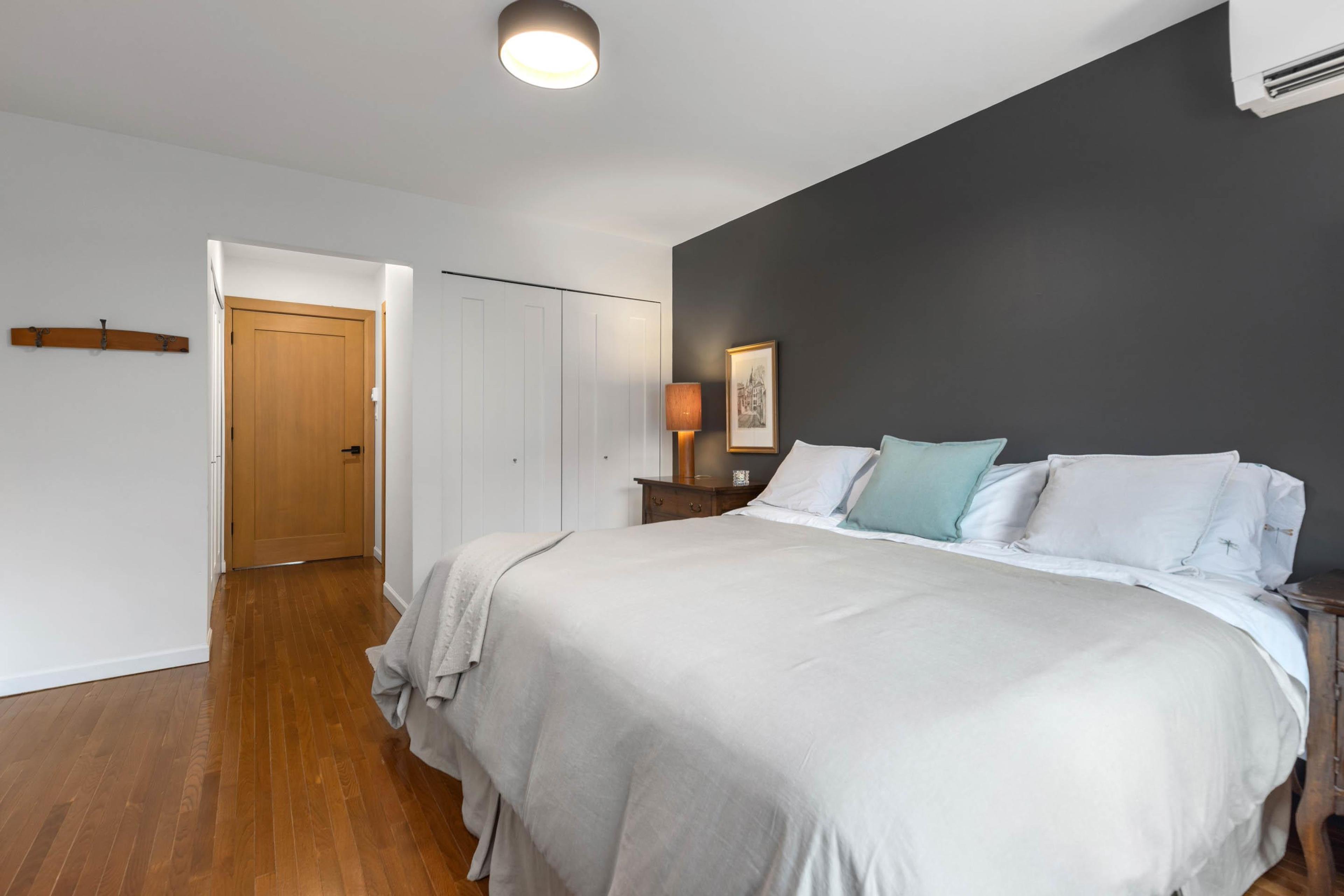 1469 OLIVE STREET - 19