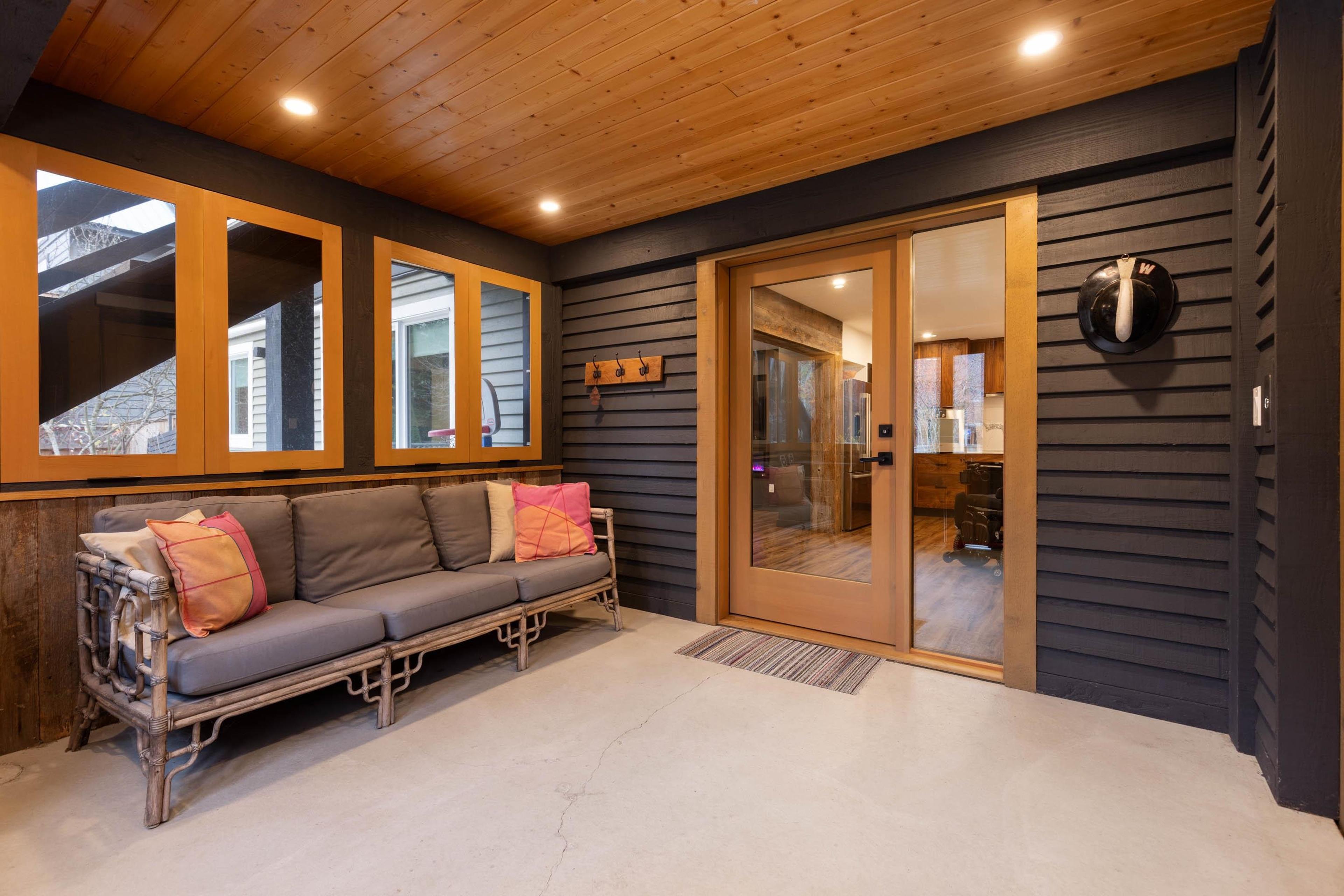 1469 OLIVE STREET - 29