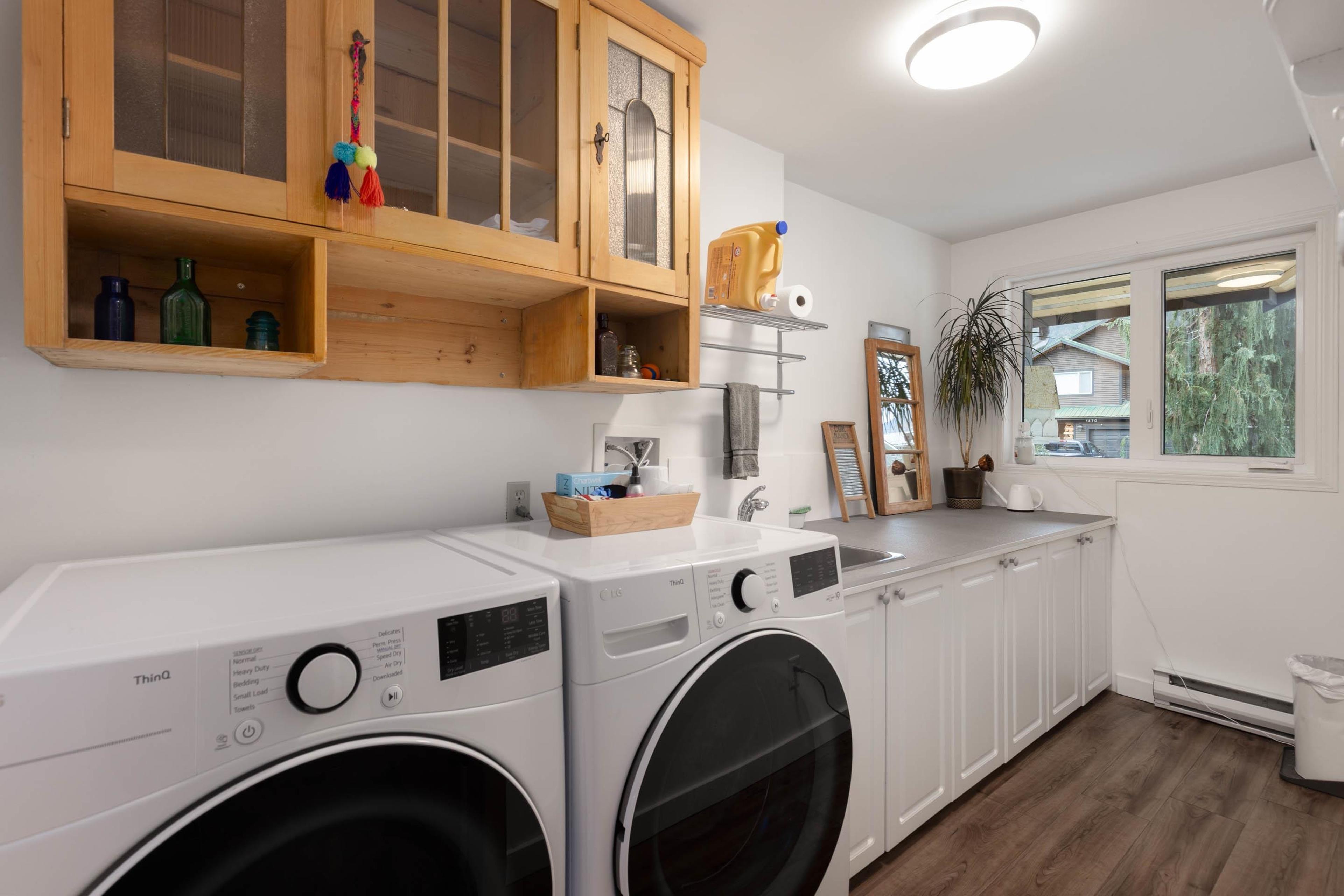 1469 OLIVE STREET - 21