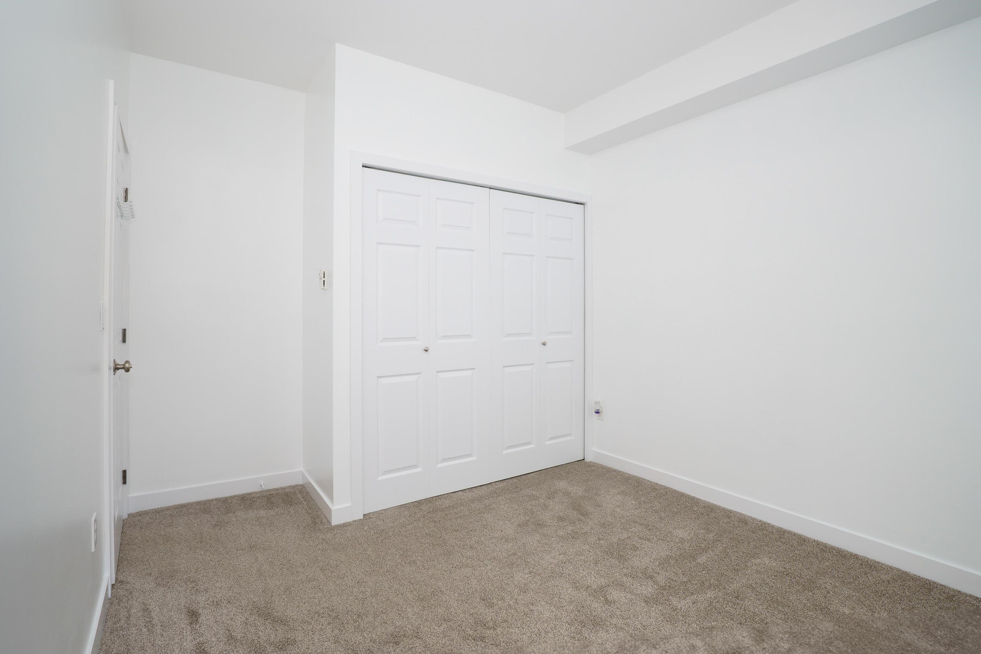 #105 11519 BURNETT STREET - 13