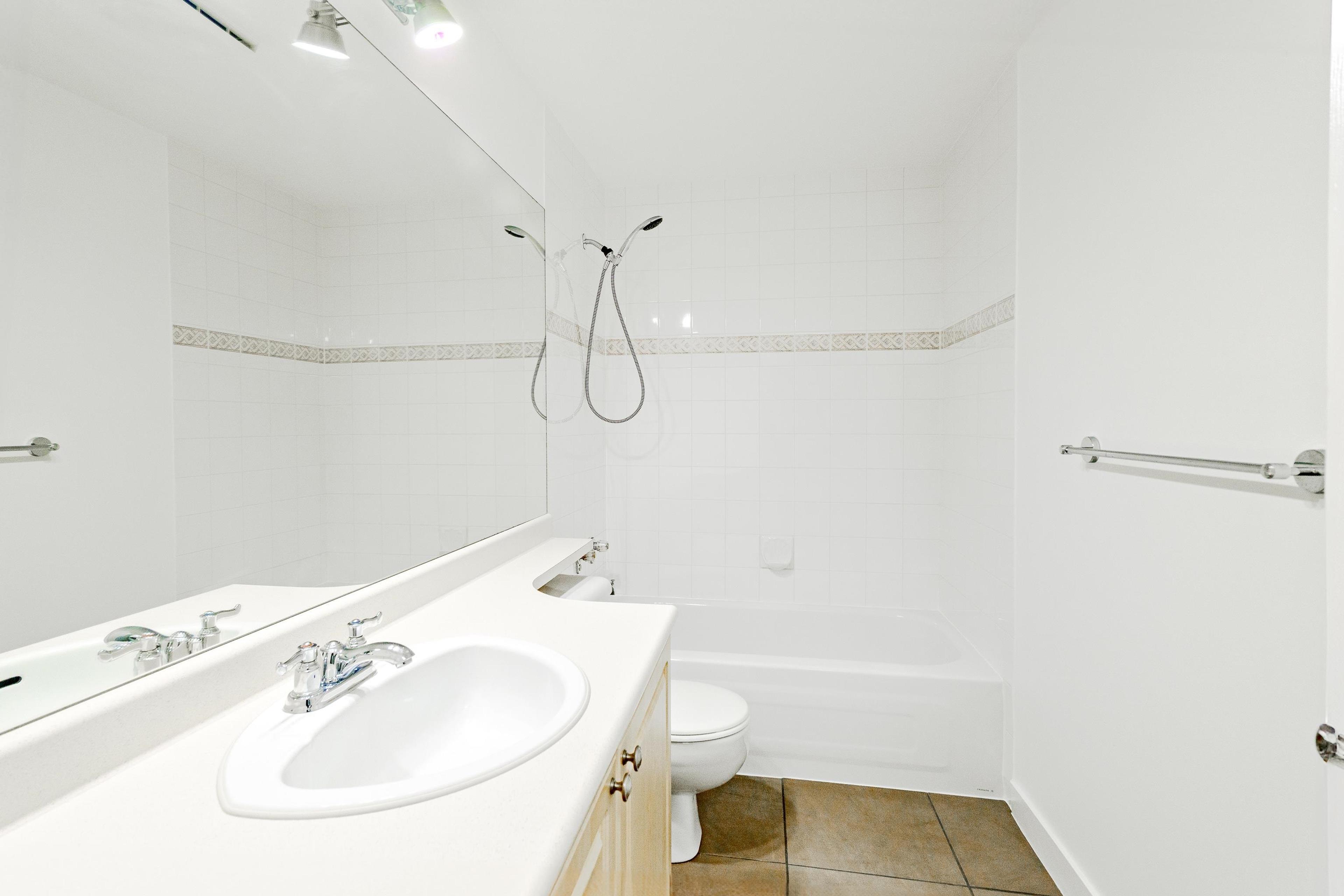 #105 11519 BURNETT STREET - 14