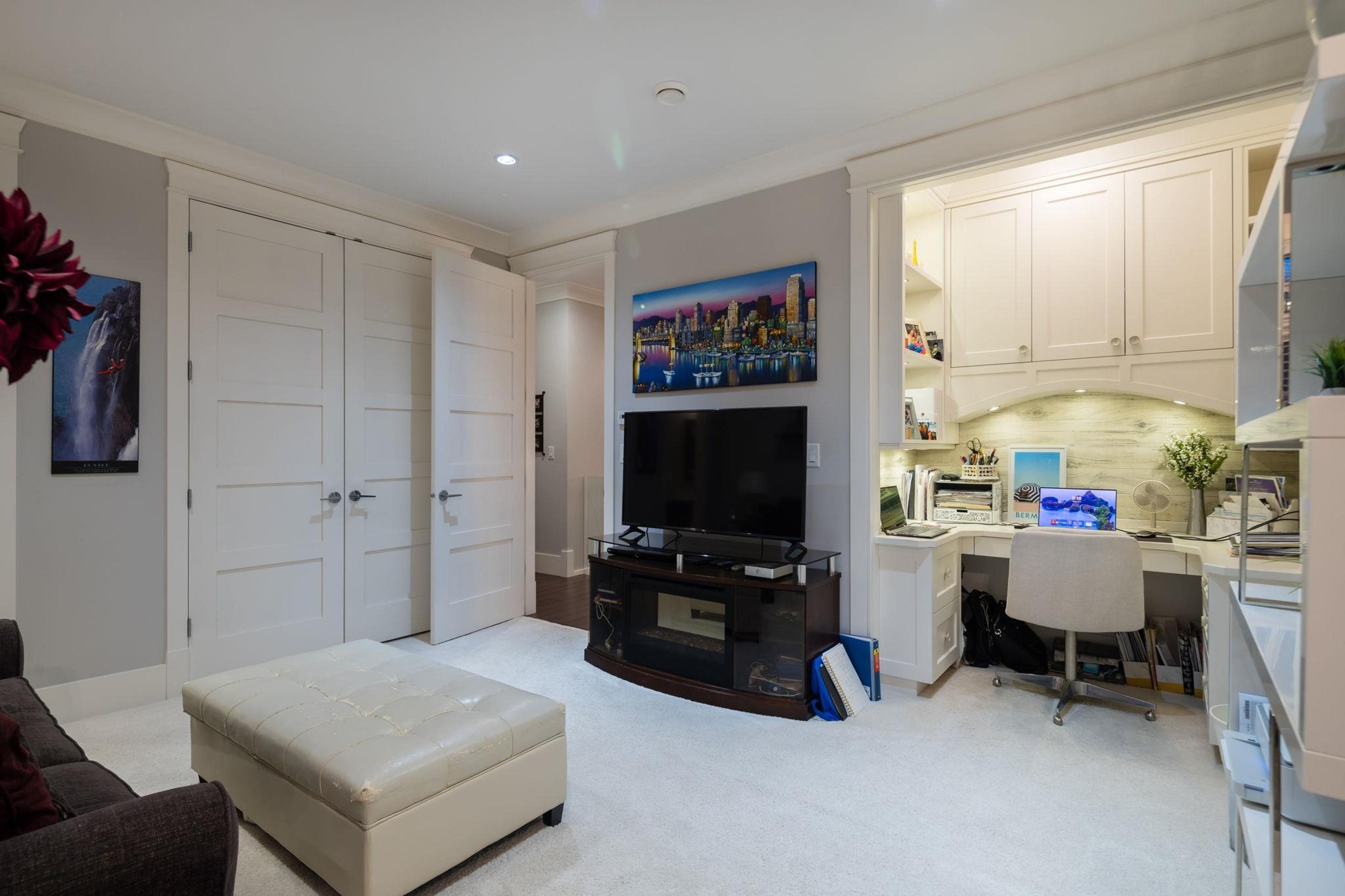 11400 PLOVER DRIVE - 32