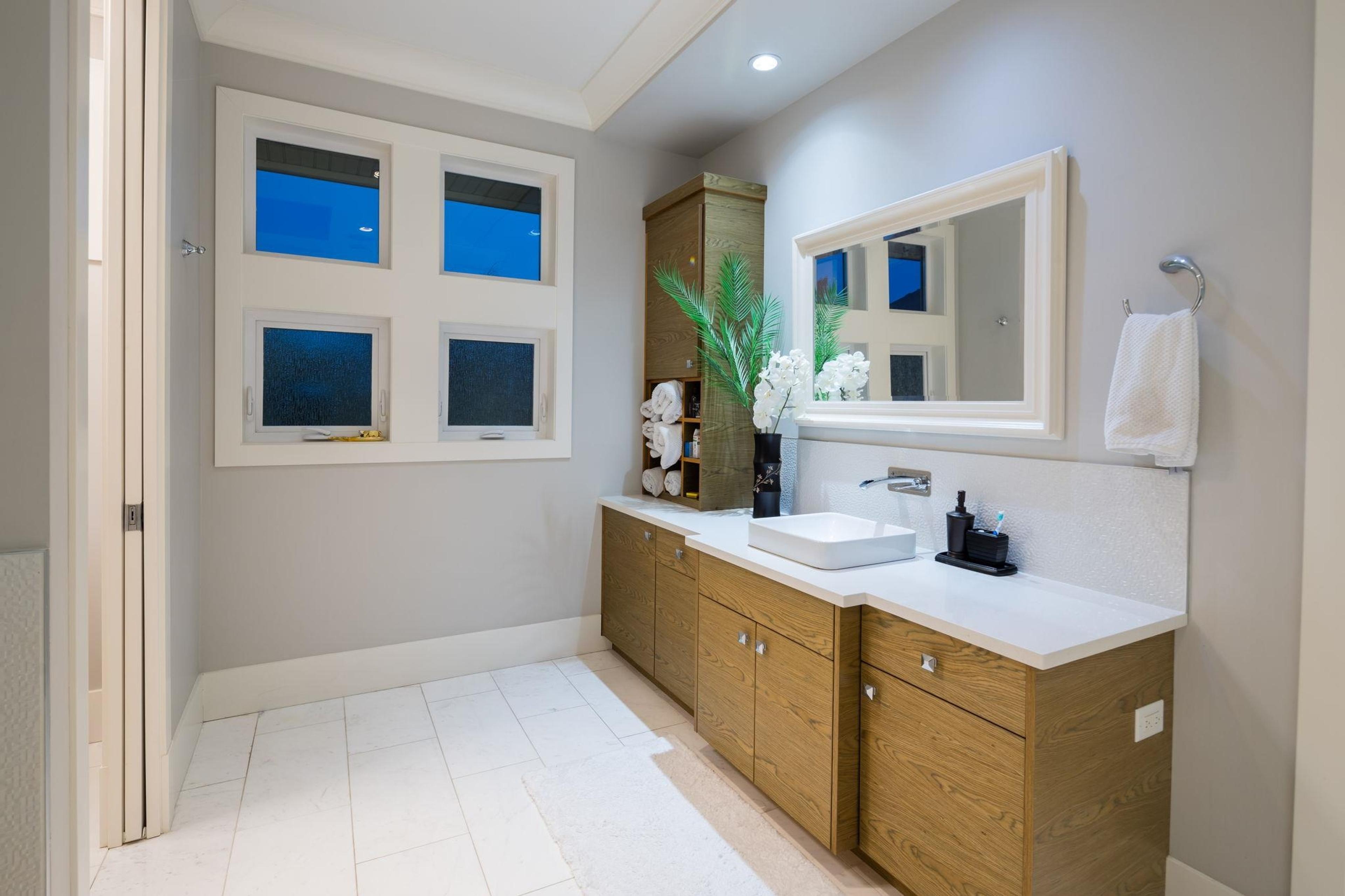 11400 PLOVER DRIVE - 33