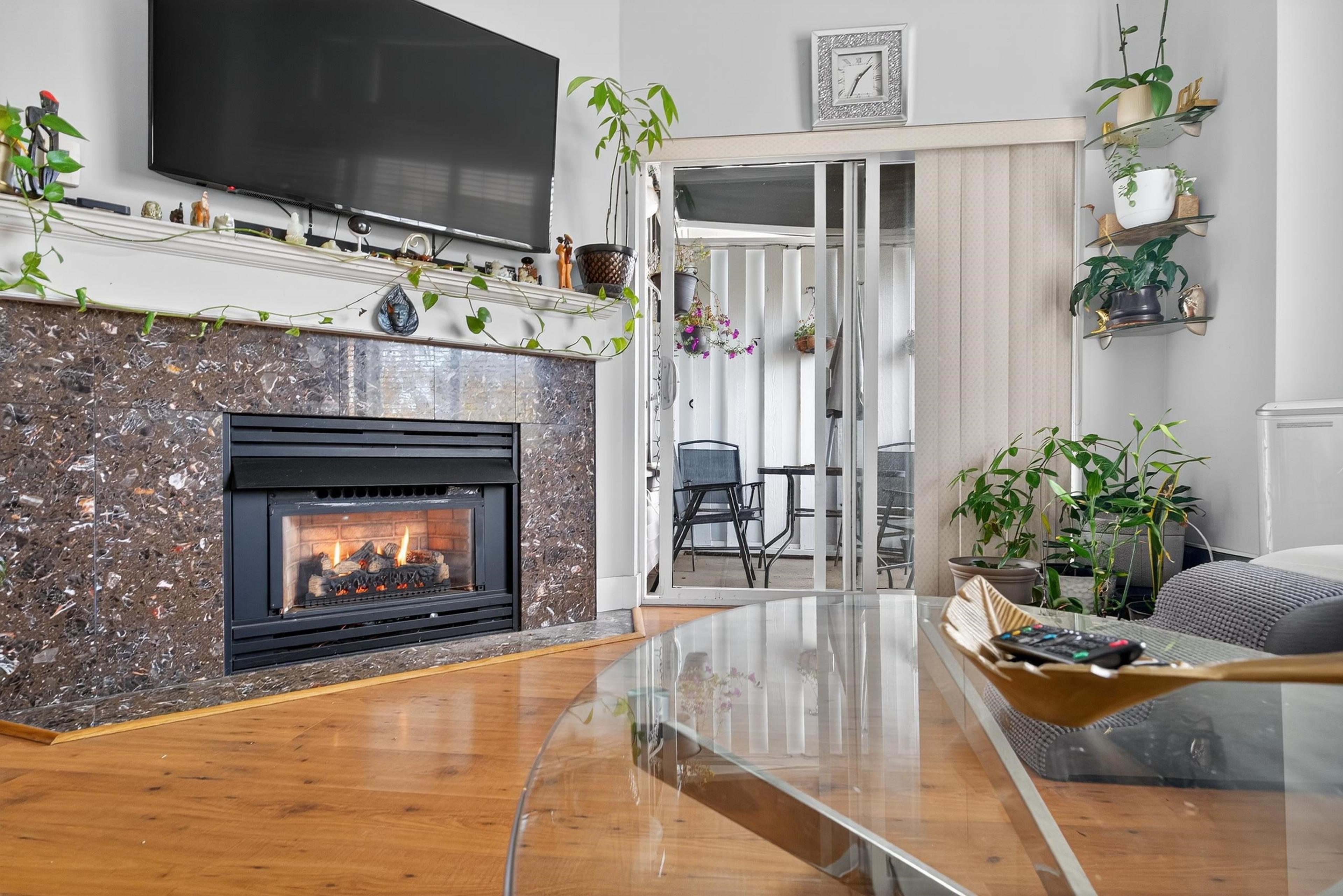 #416 83 STAR CRESCENT - 27