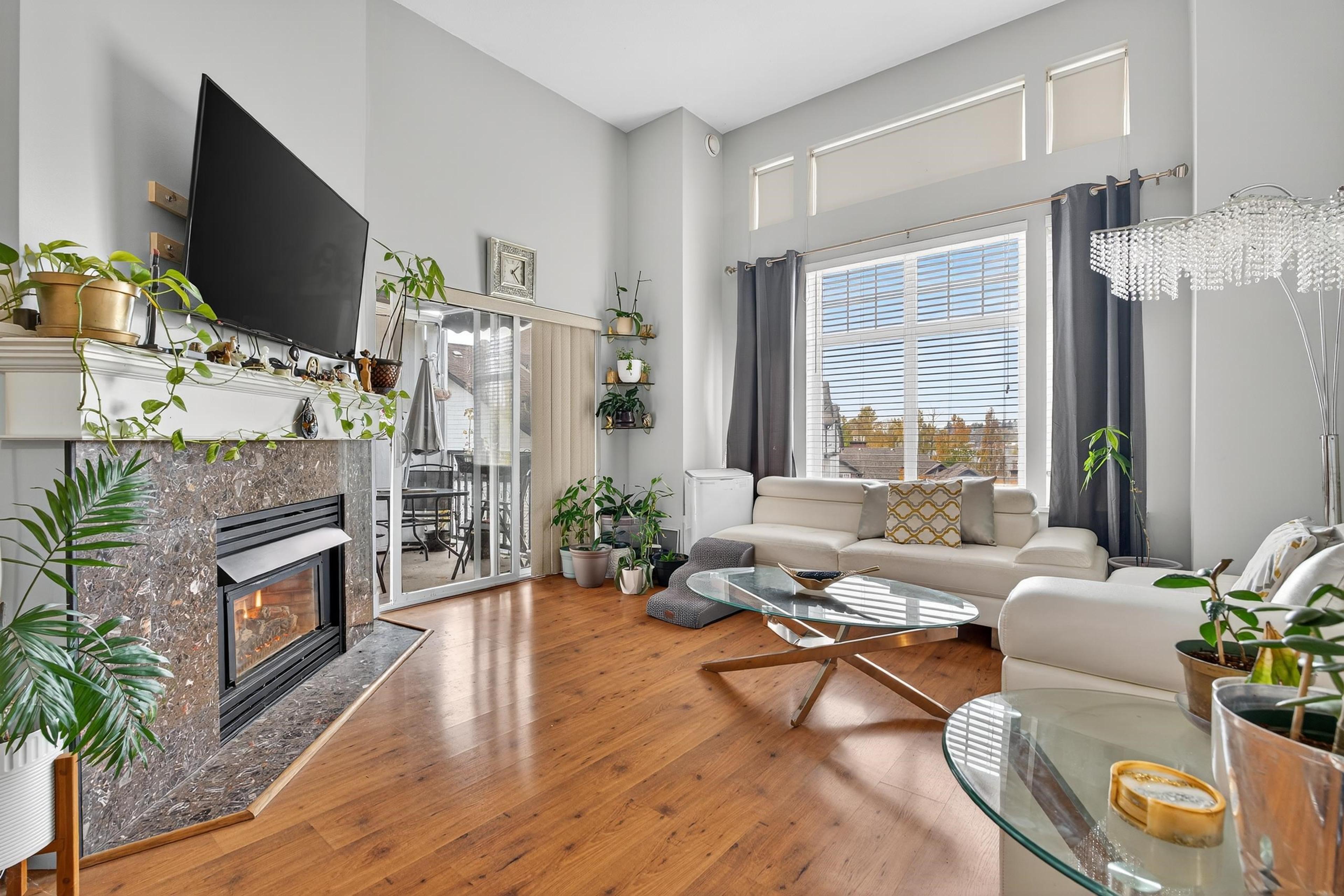 #416 83 STAR CRESCENT - Main Image