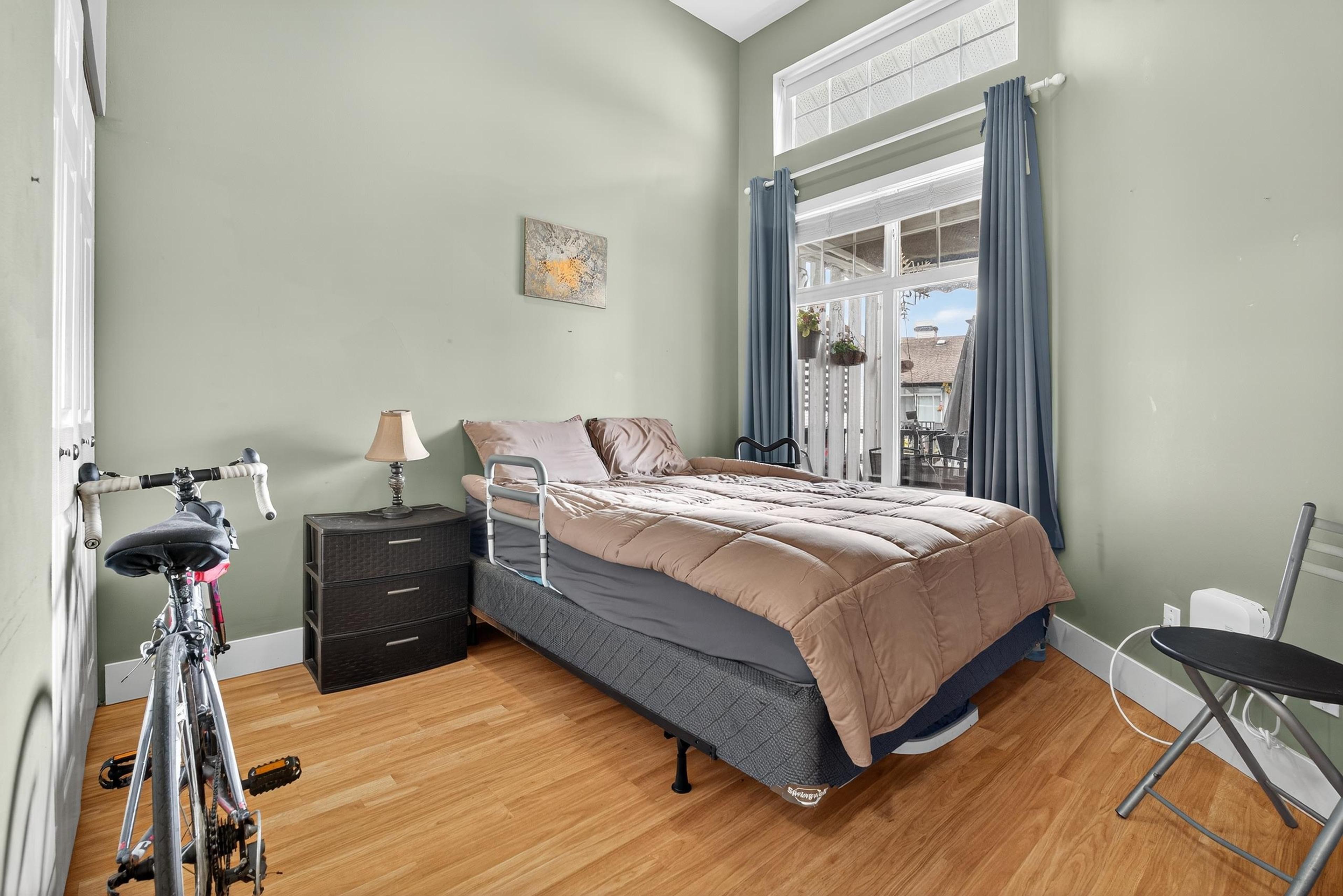 #416 83 STAR CRESCENT - 5