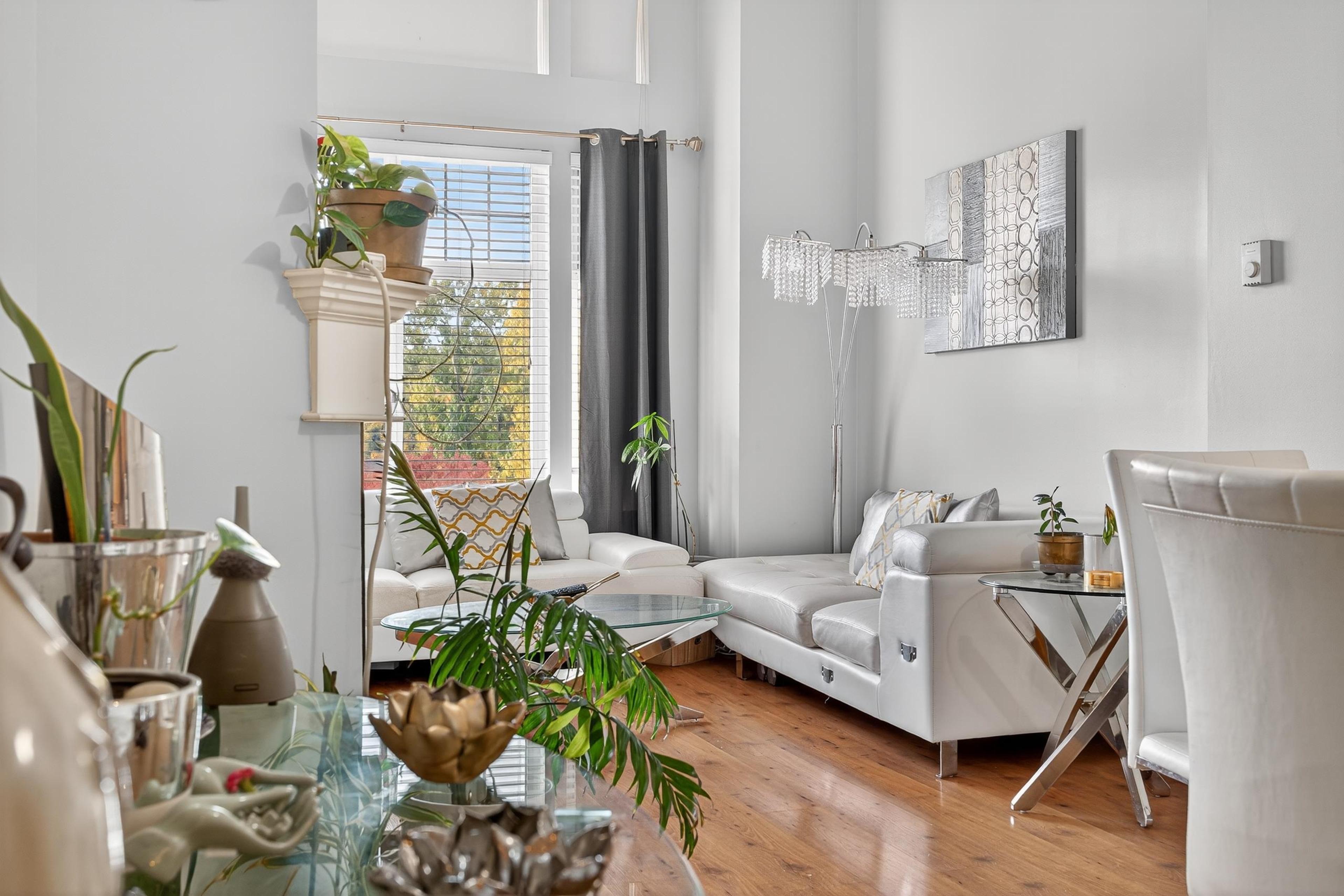 #416 83 STAR CRESCENT - 25