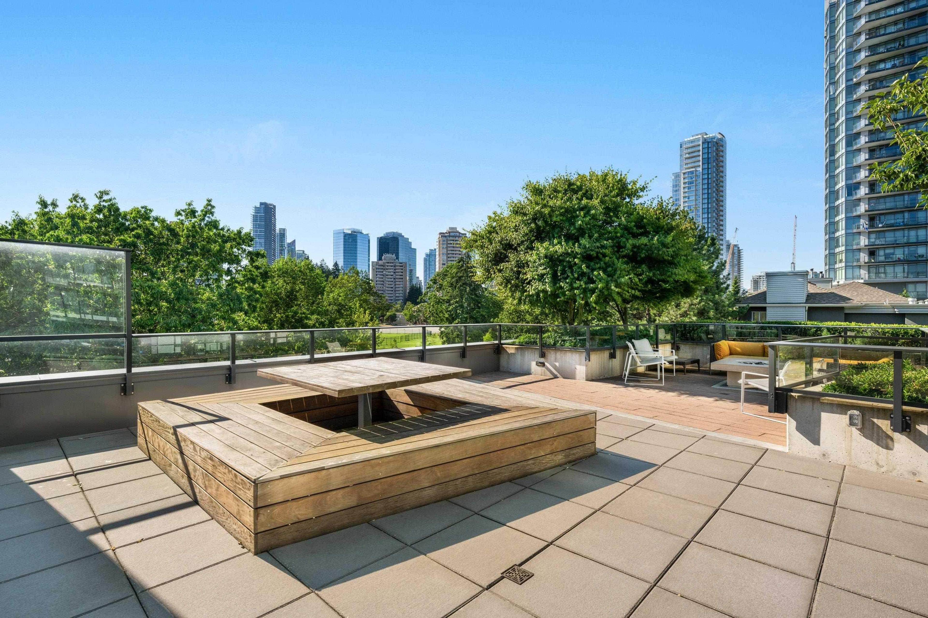 #3104 6699 DUBLANE AVENUE - 27